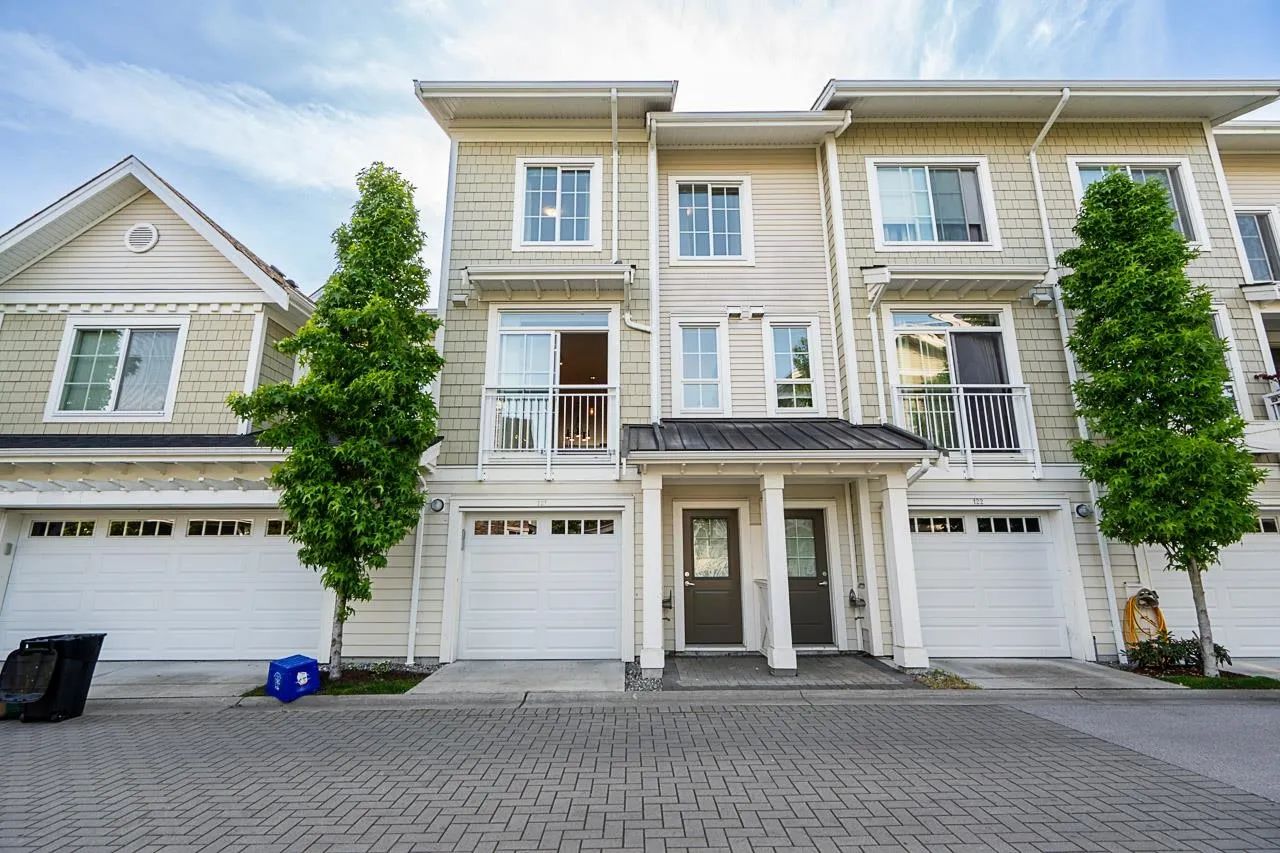 121 5551 Admiral Way