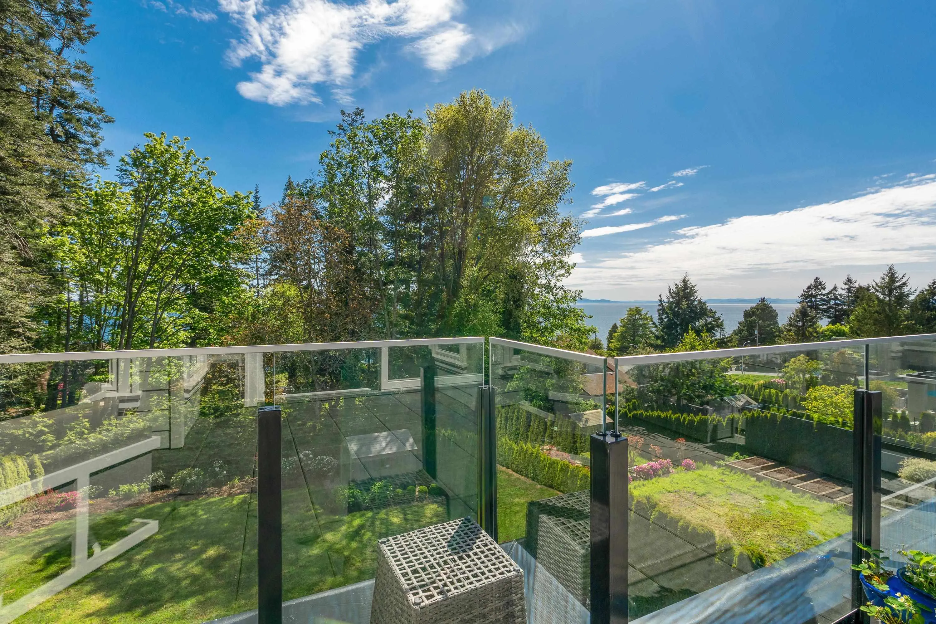 13416 Marine Drive