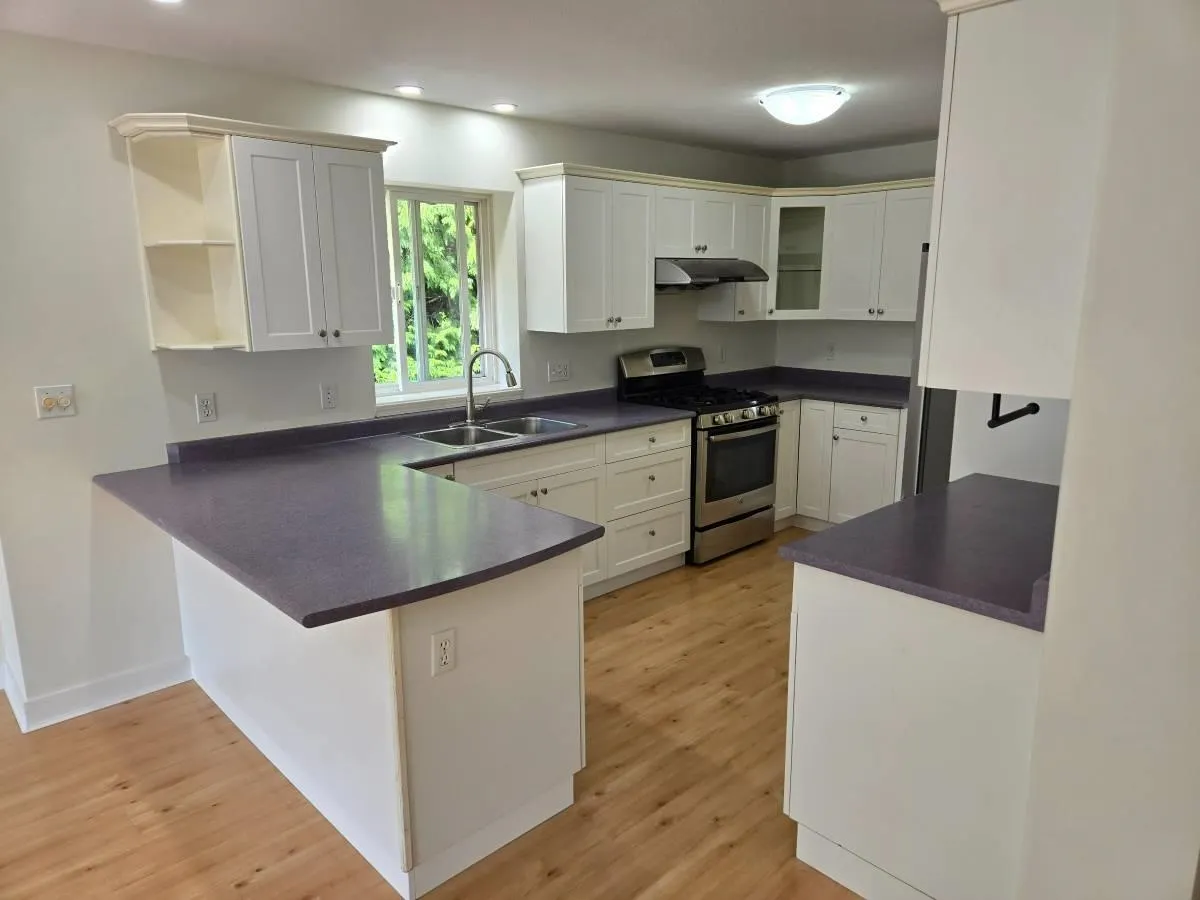 Upper 19836 Fairfield Avenue