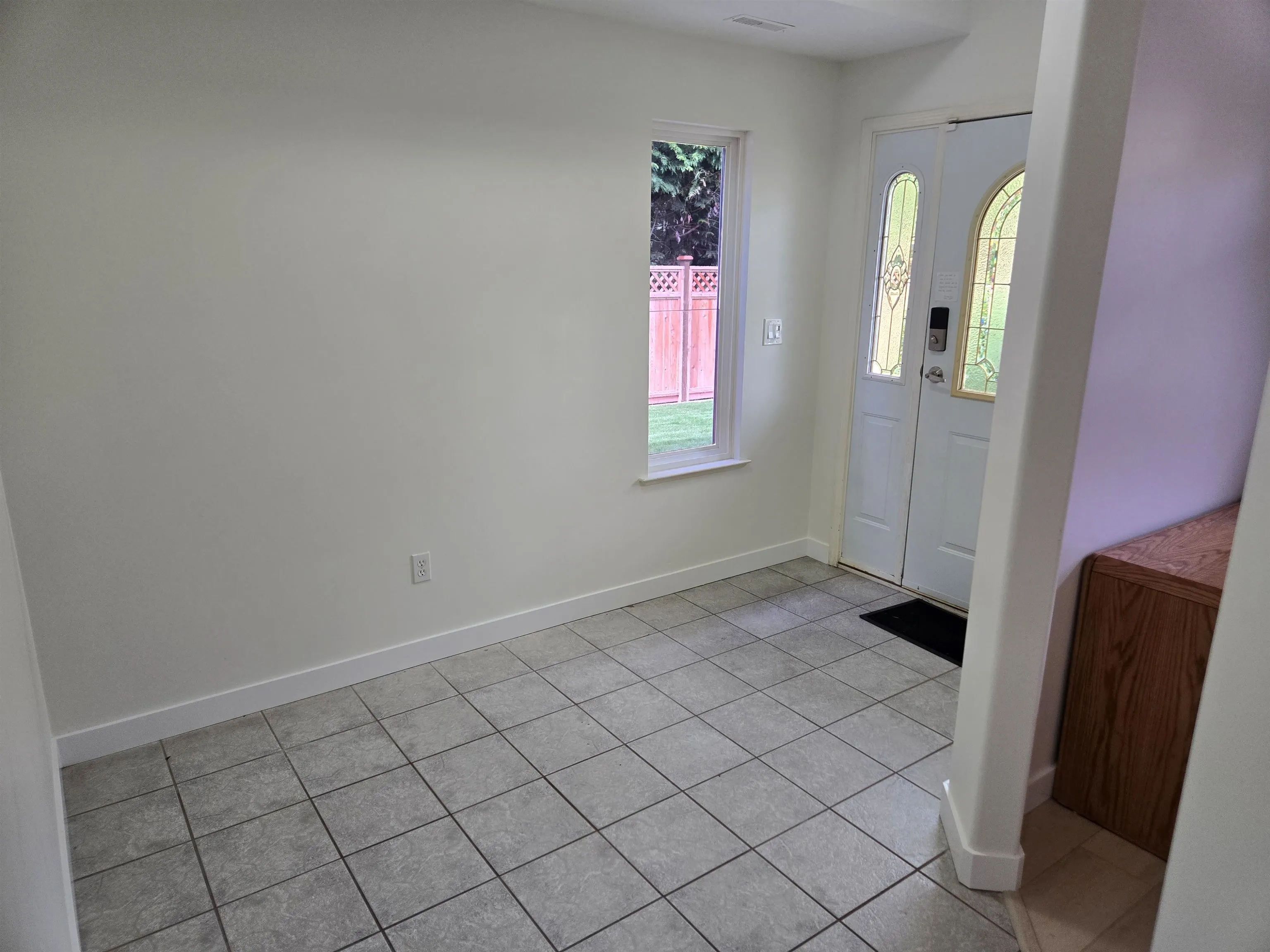 Upper 19836 Fairfield Avenue