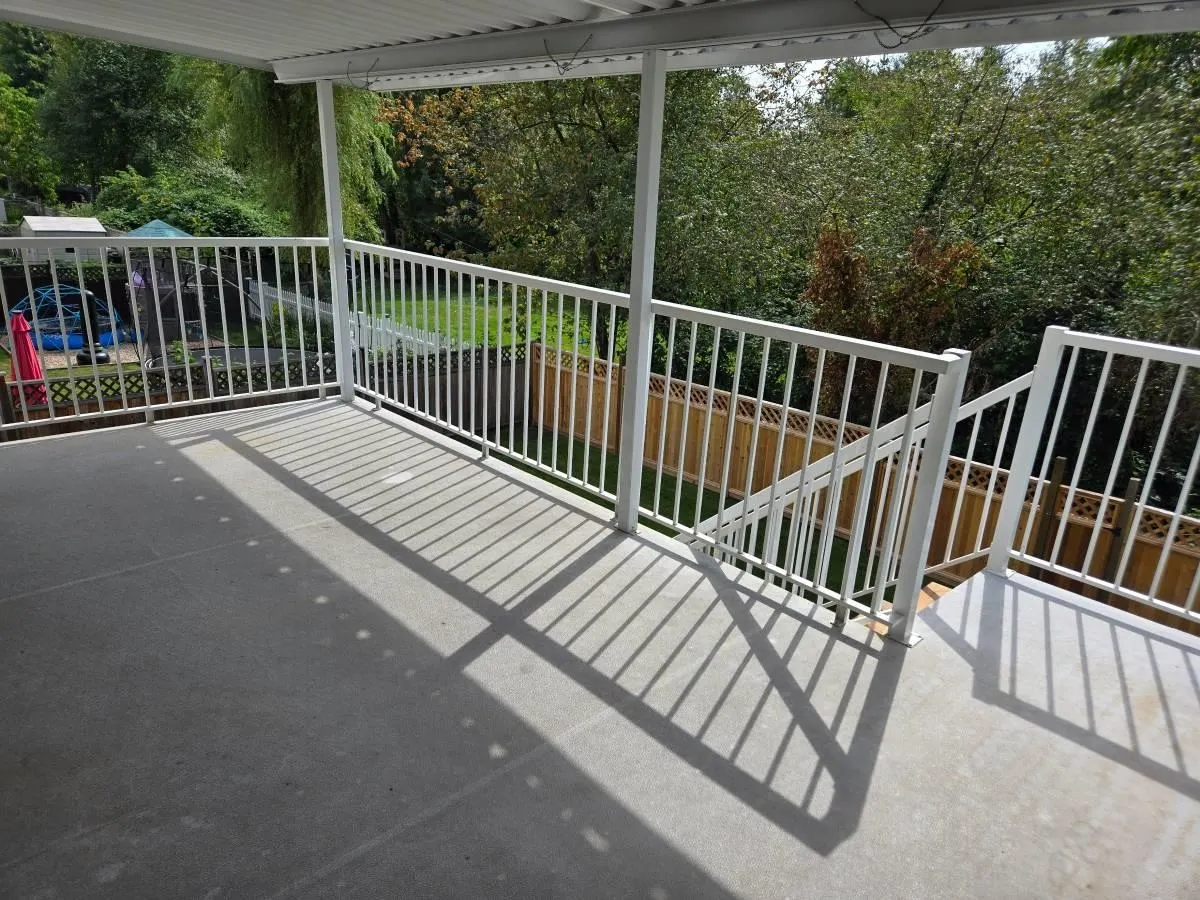 Upper 19836 Fairfield Avenue