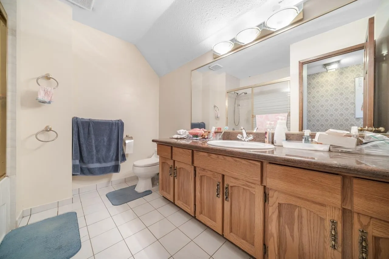 8008 Woodhurst Drive