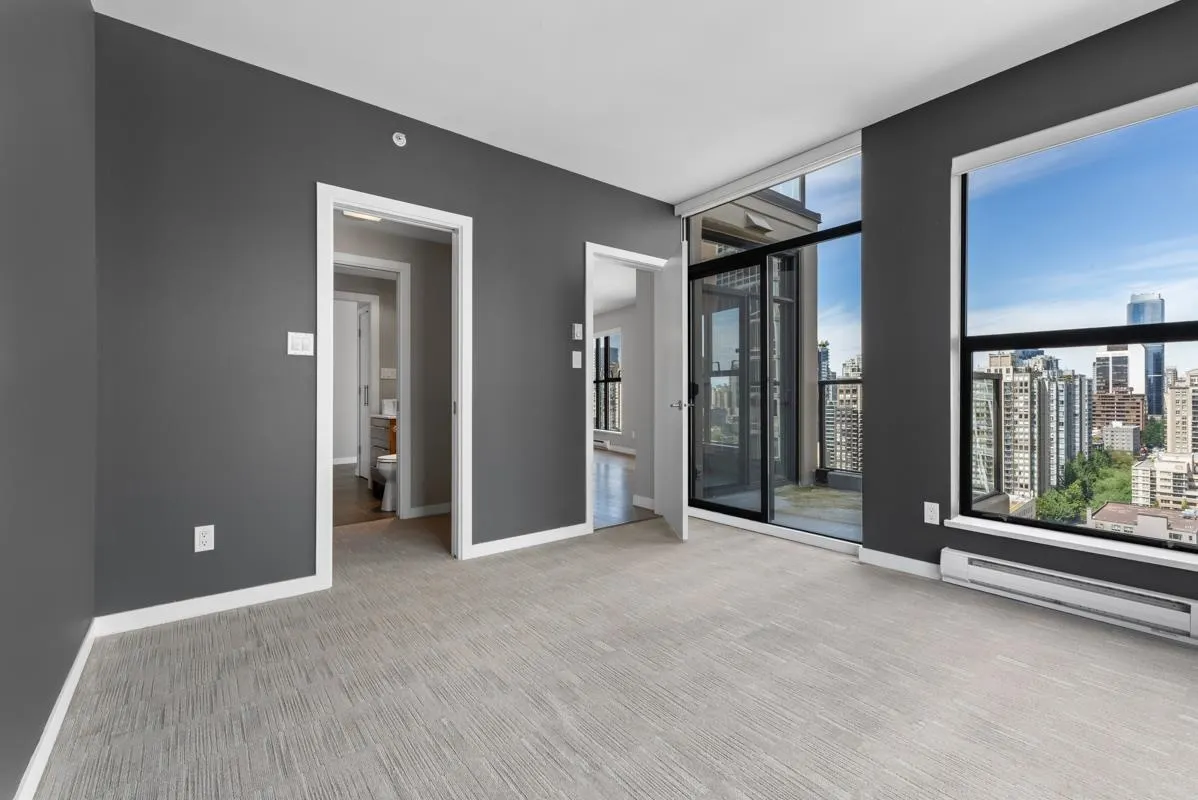 2501 989 Beatty Street