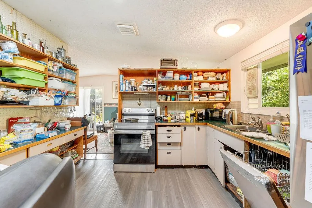 643 Plymouth Drive