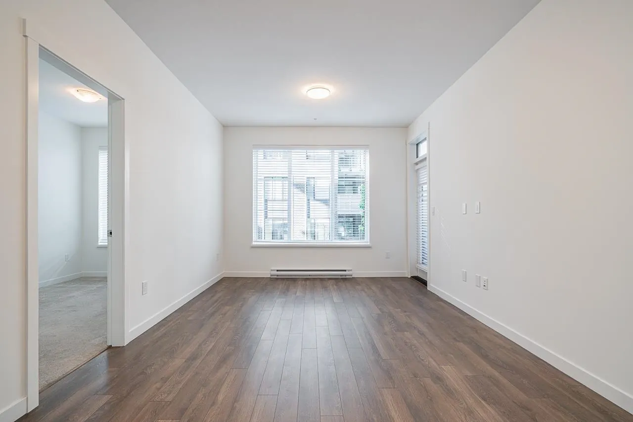210 15825 85 Avenue