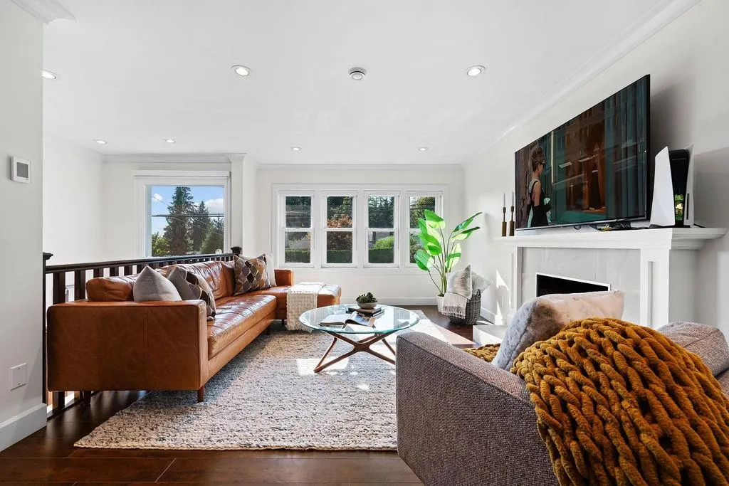 814 Plymouth Drive