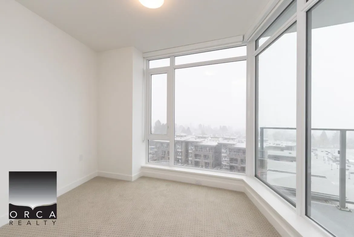 1607 7683 Park Crescent