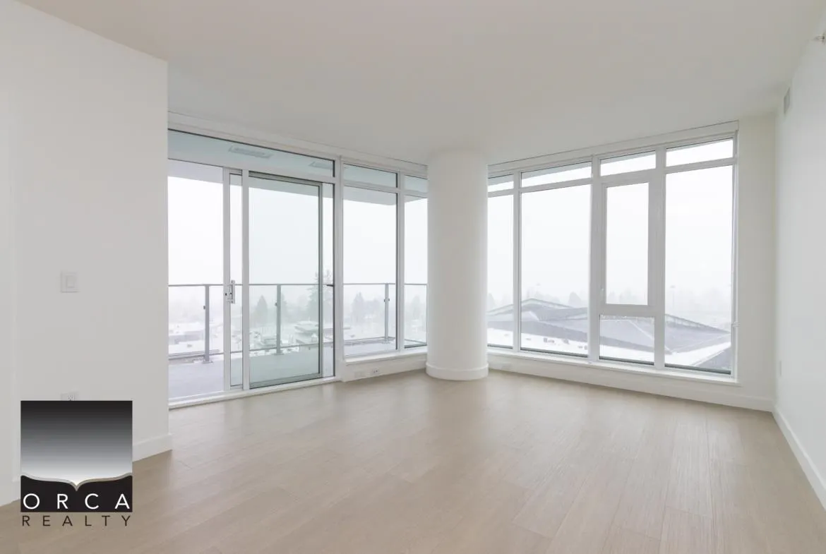 1607 7683 Park Crescent