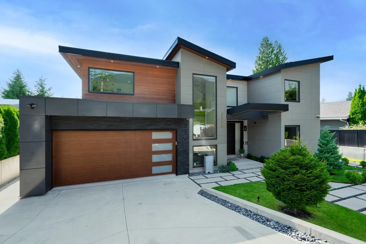 4399 Highland Boulevard