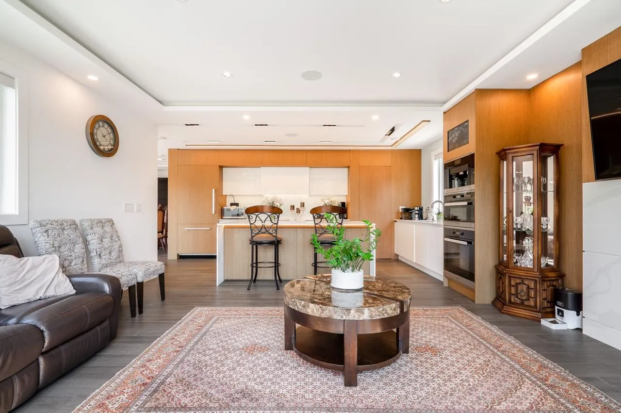 4399 Highland Boulevard