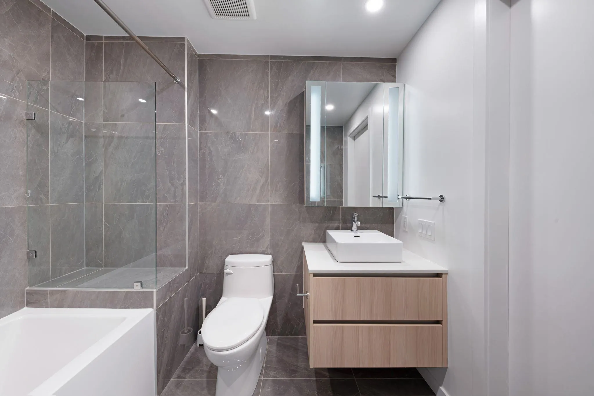 1407 5311 Goring Street