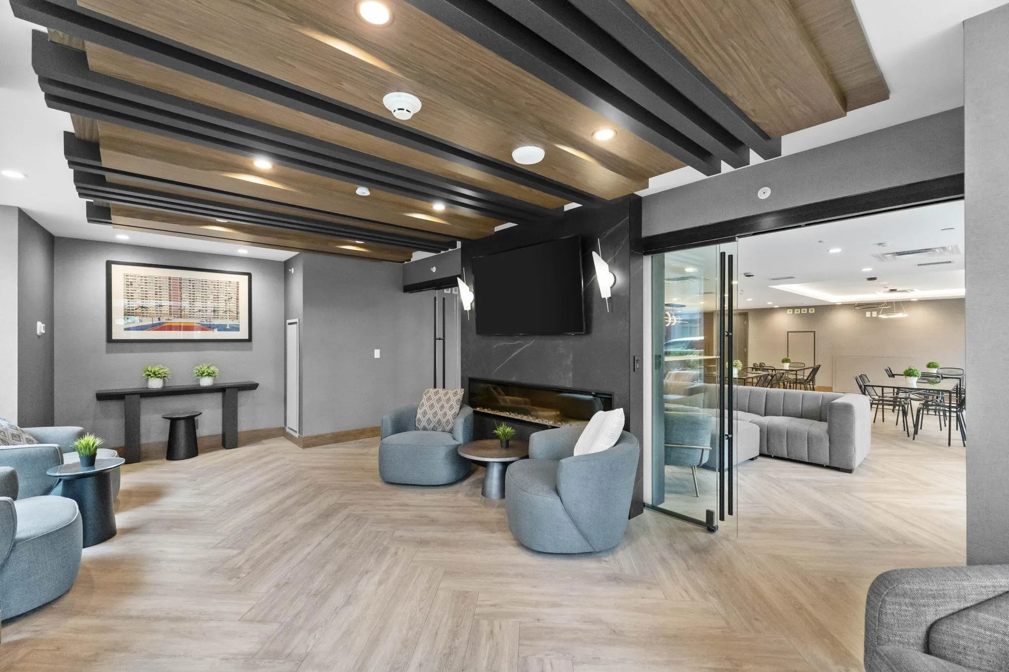 302 305 Morrissey Road