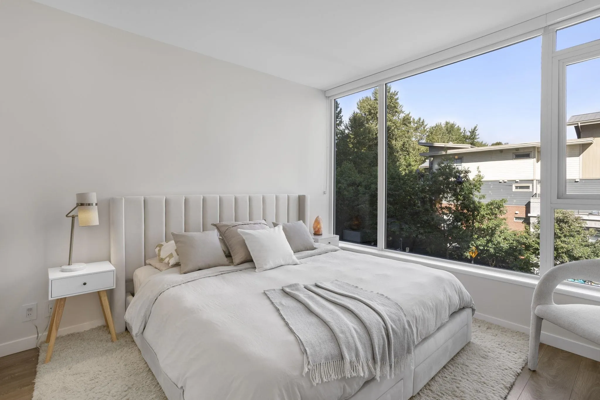 302 305 Morrissey Road