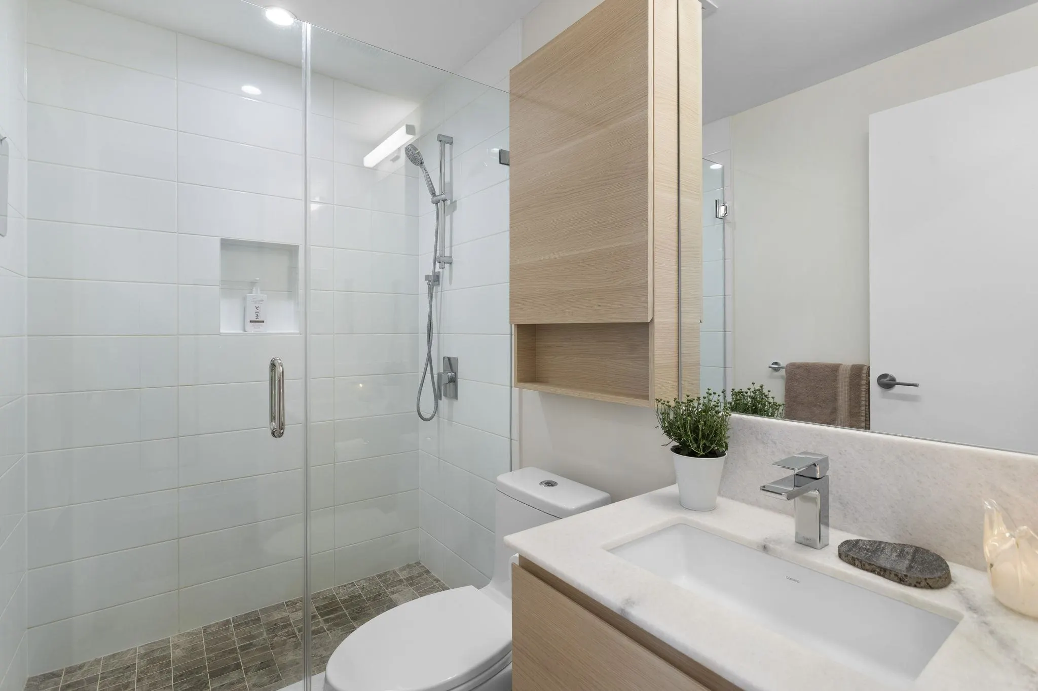 302 305 Morrissey Road