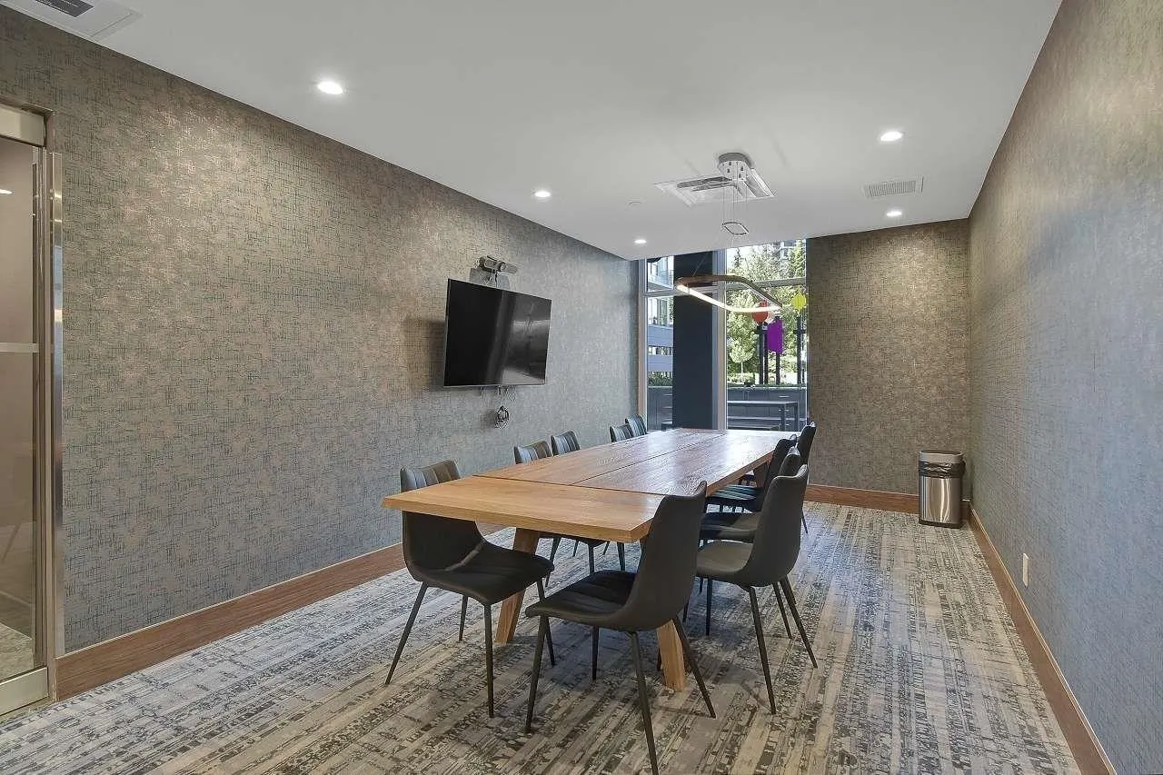 302 305 Morrissey Road