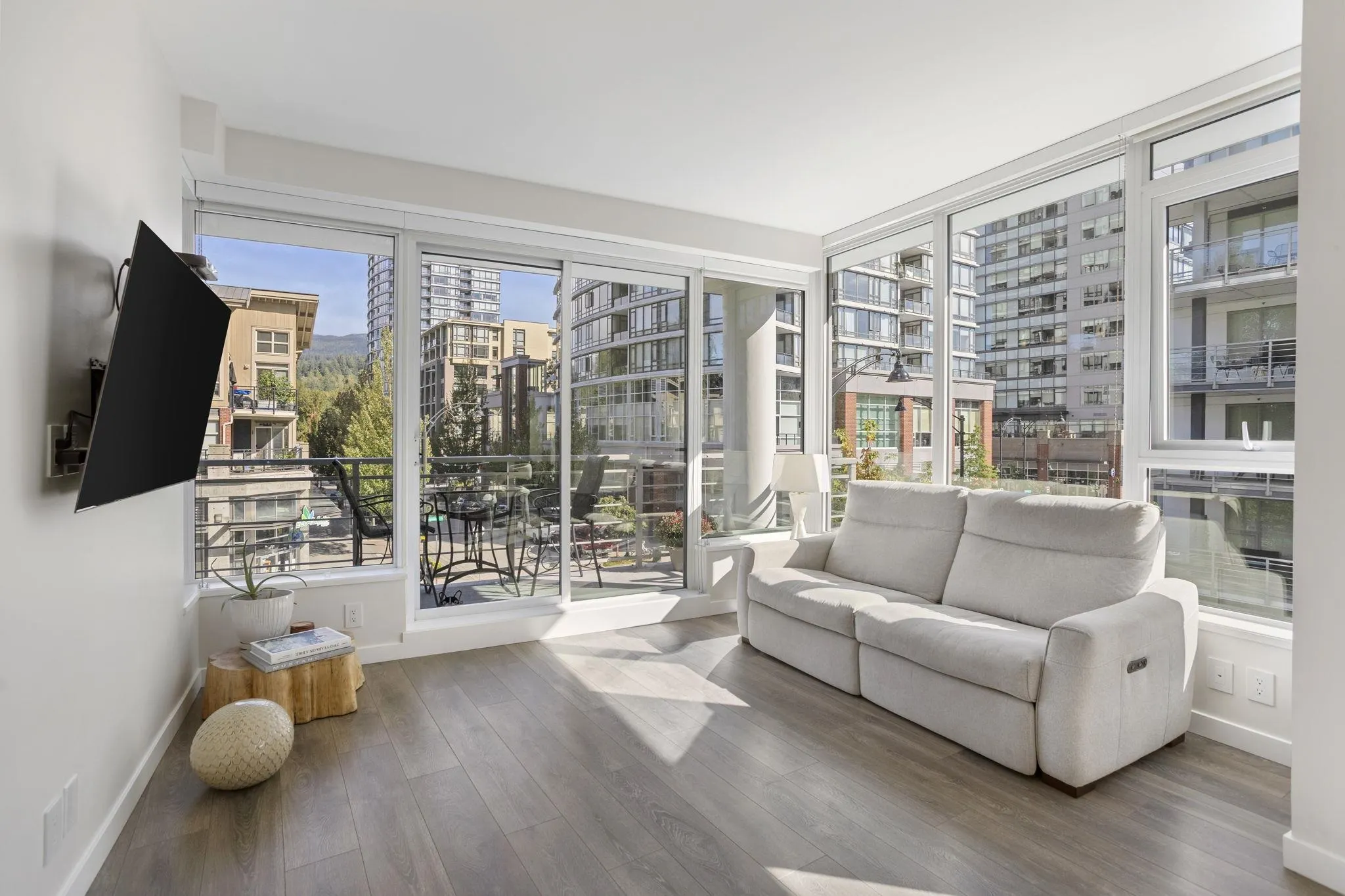 302 305 Morrissey Road