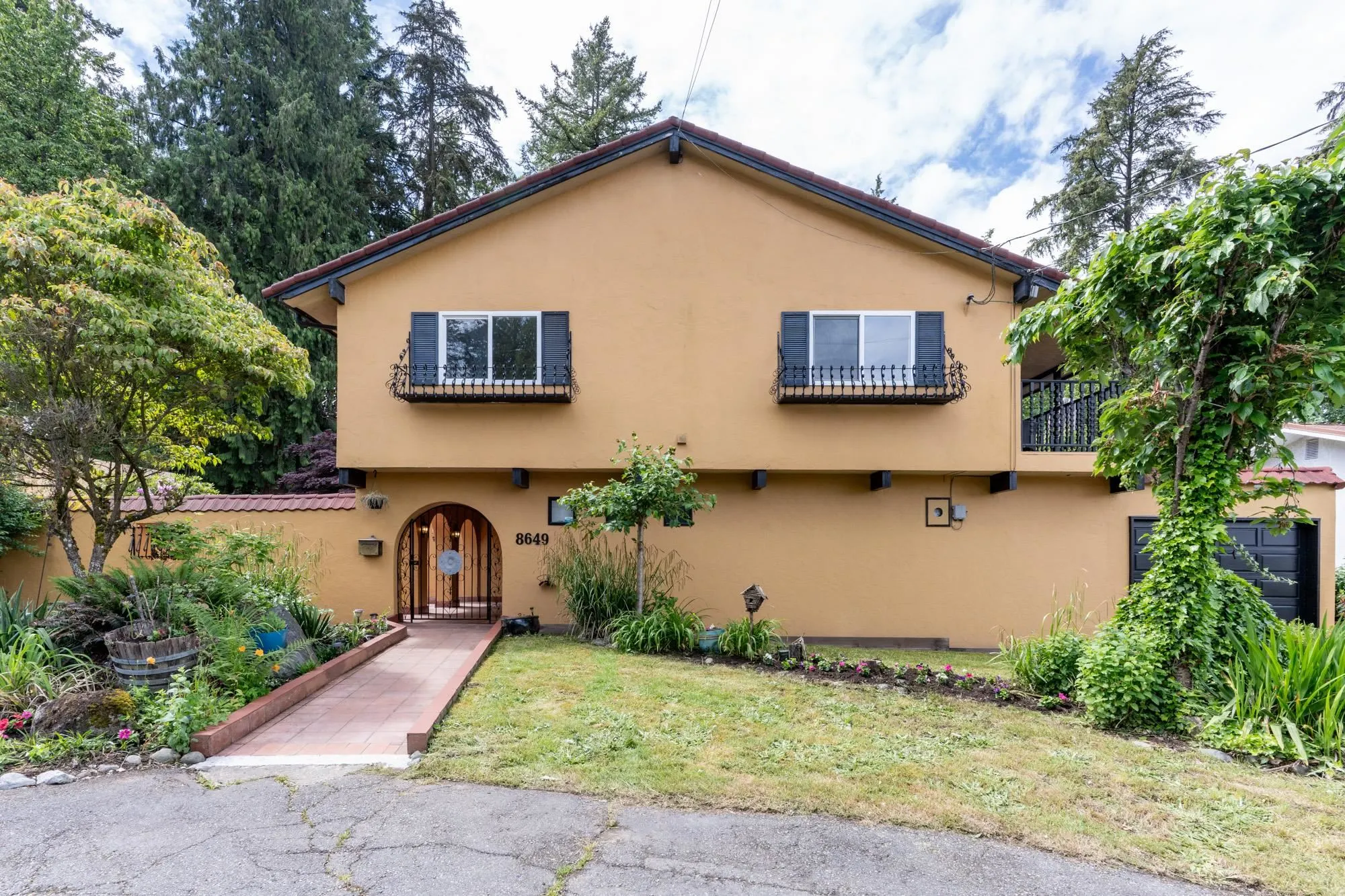 8649 Sunbury Place
