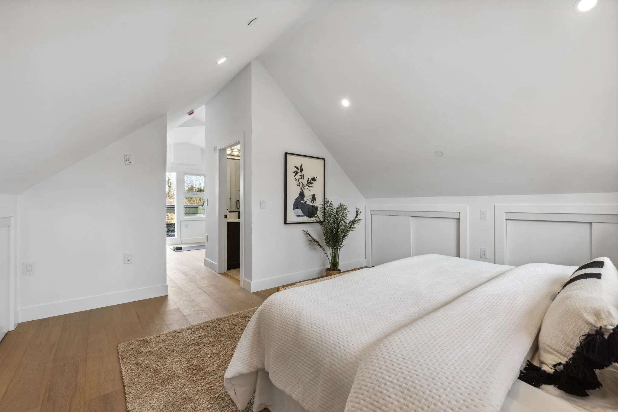 3381 Victoria Drive