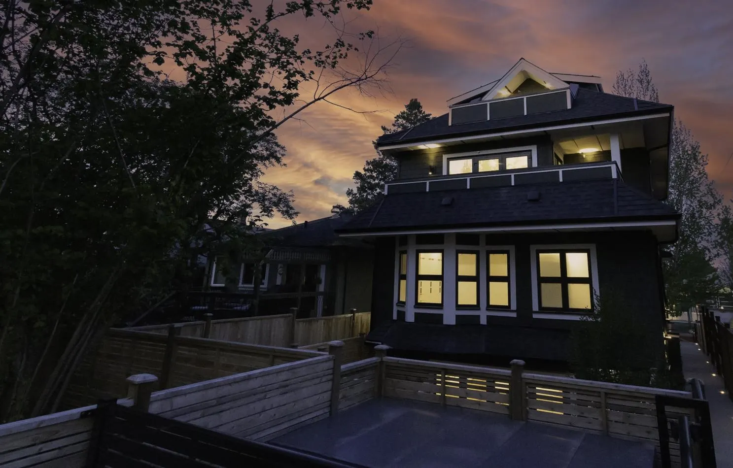3383 Victoria Drive