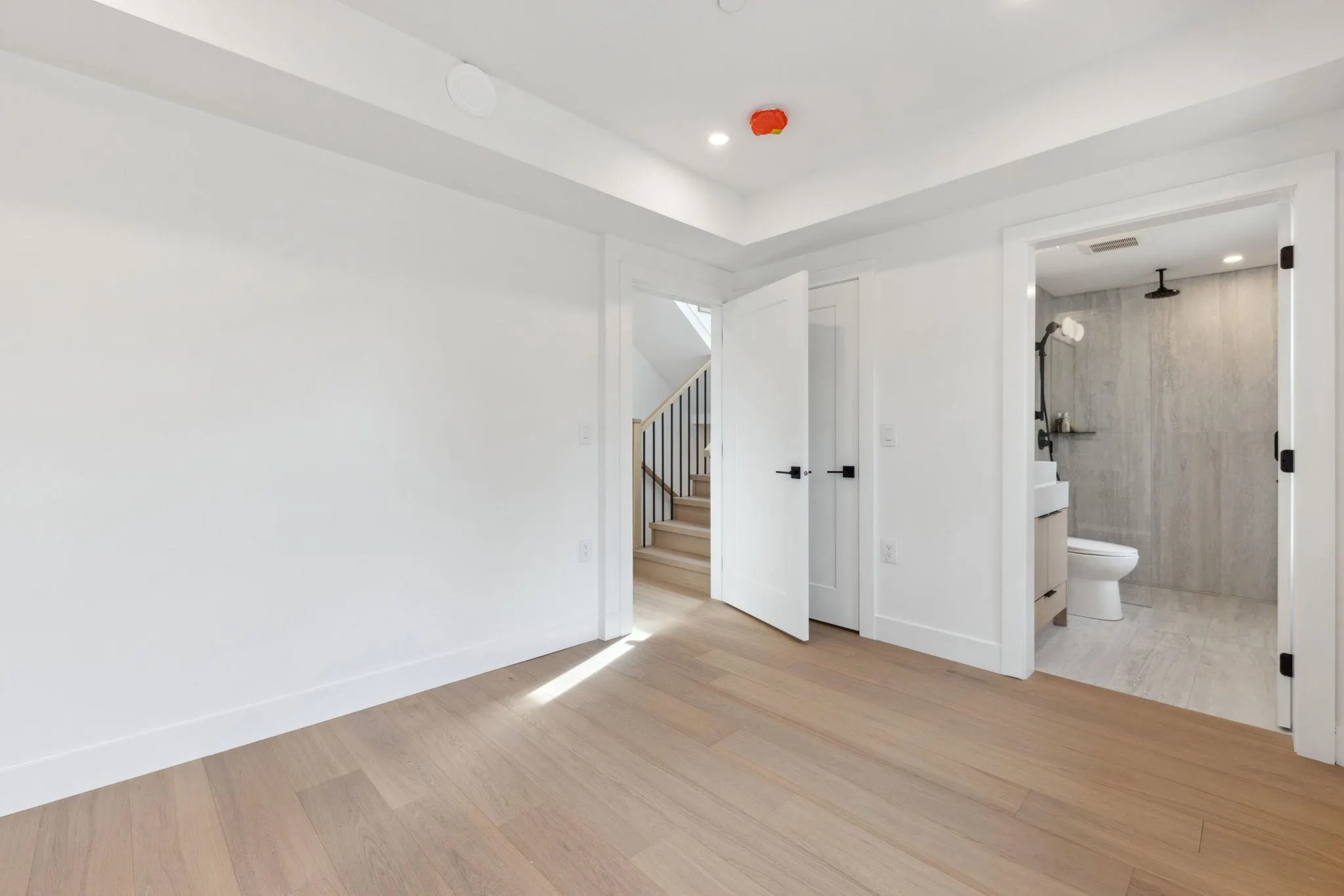 3383 Victoria Drive