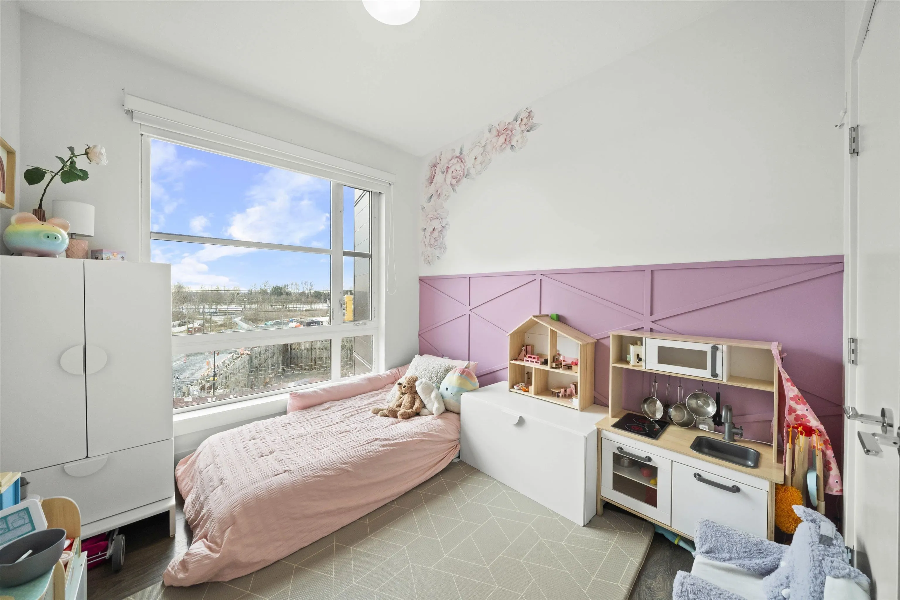 615 3488 Sawmill Crescent