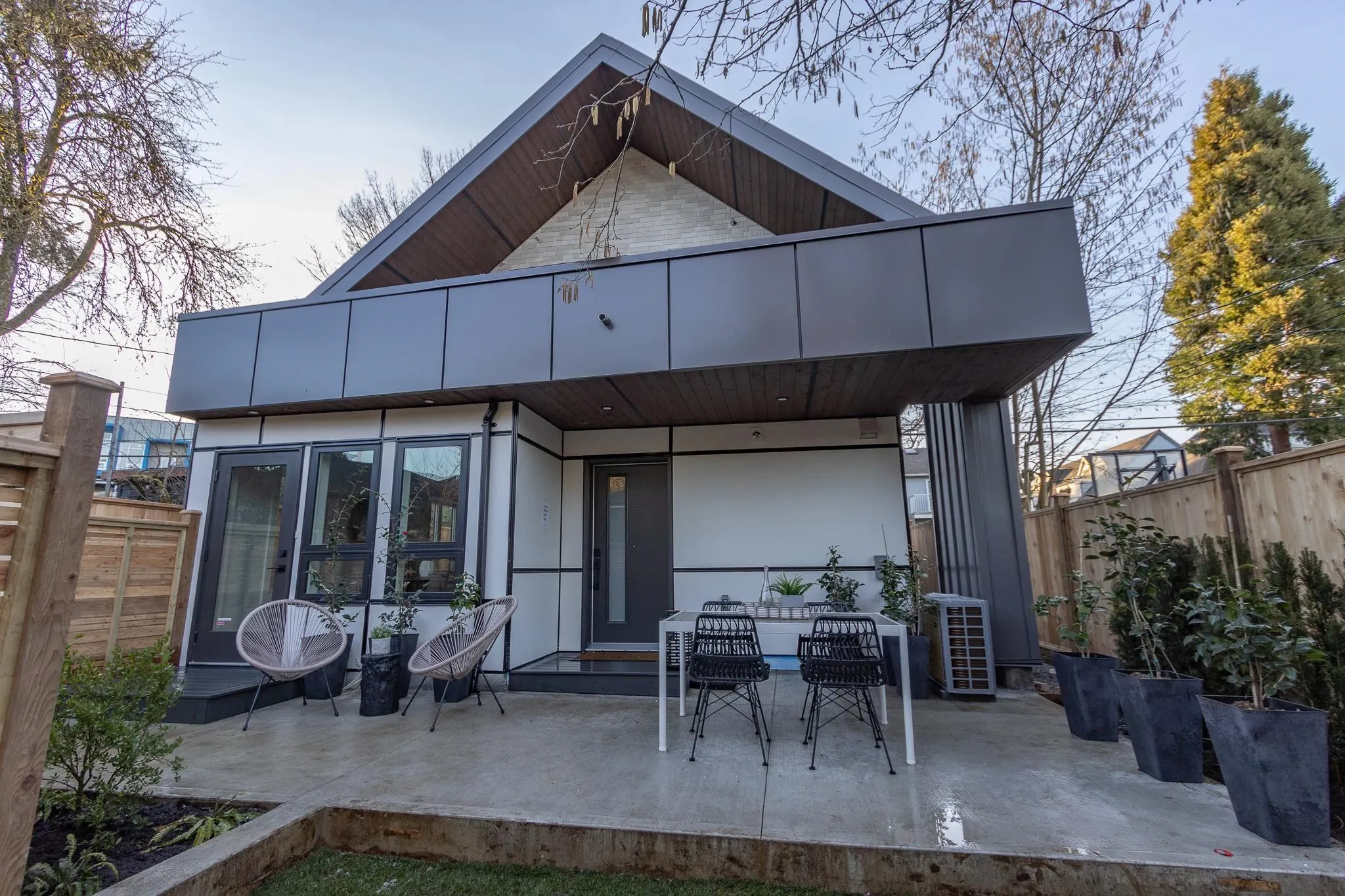 3387 Victoria Drive