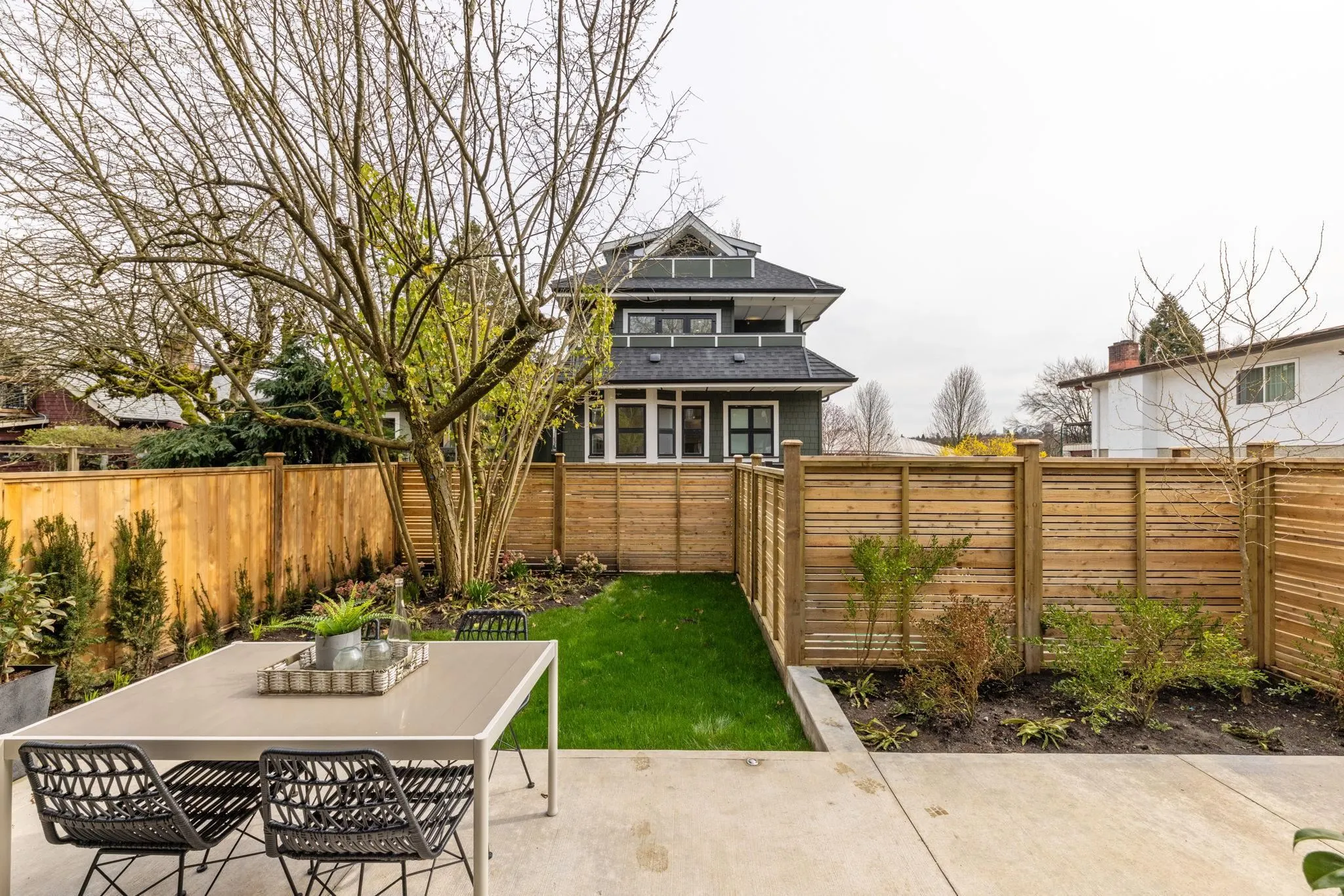 3387 Victoria Drive