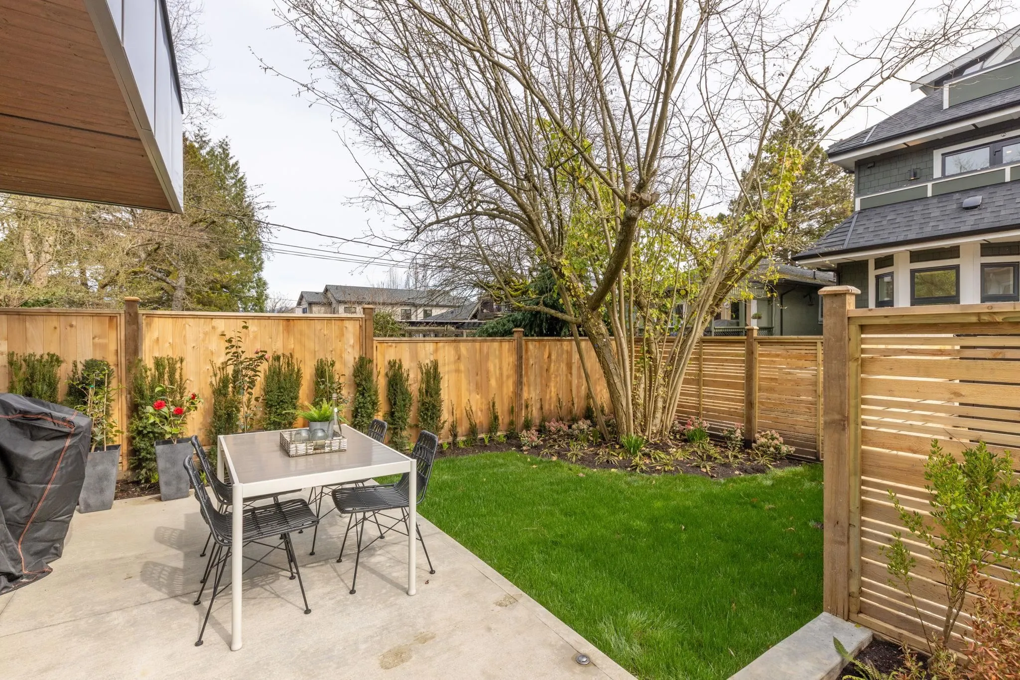 3387 Victoria Drive