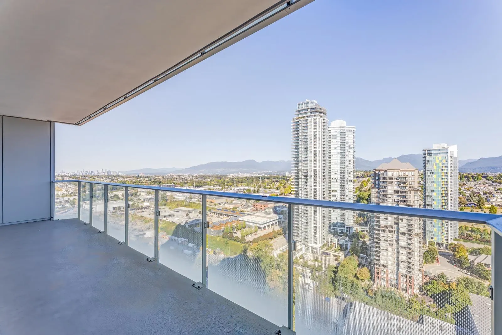 2806 4168 Lougheed Highway