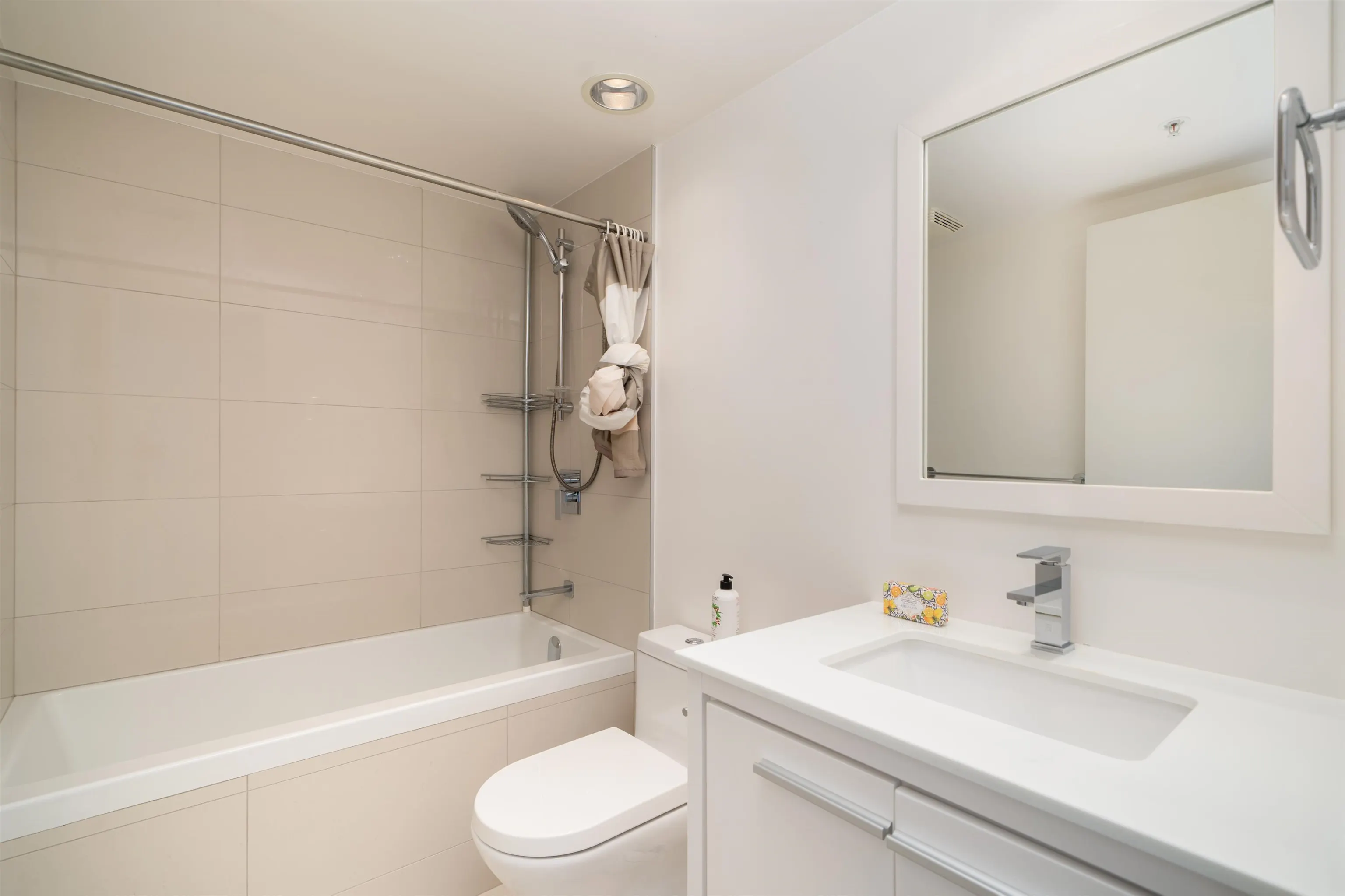 905 1316 W 11th Avenue