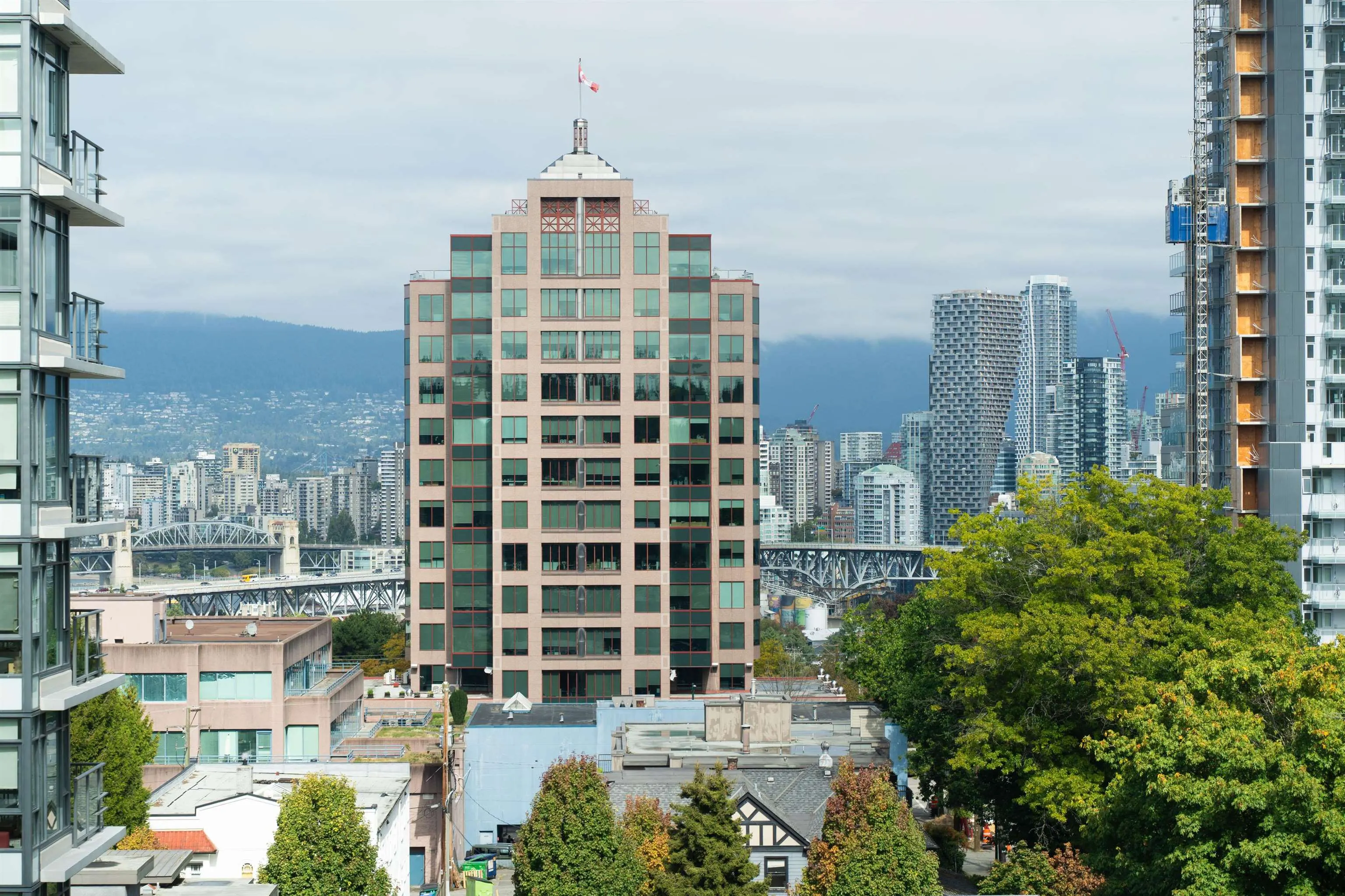 905 1316 W 11th Avenue