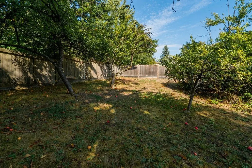 7 Cedarwood Court