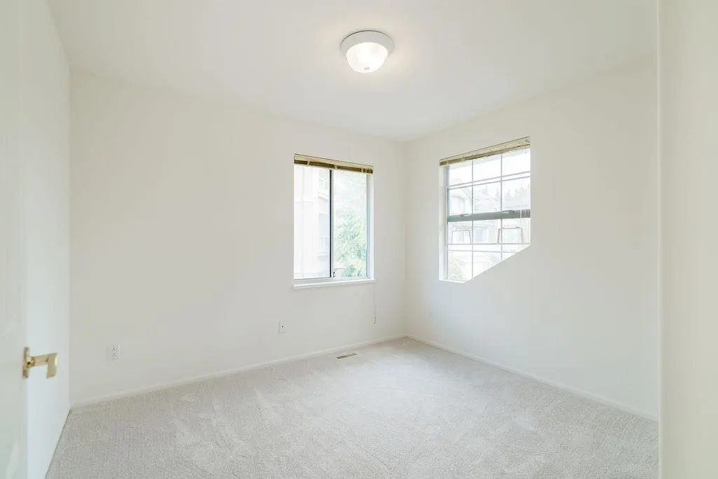 7 Cadarwood Court