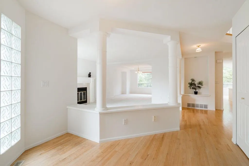 7 Cadarwood Court