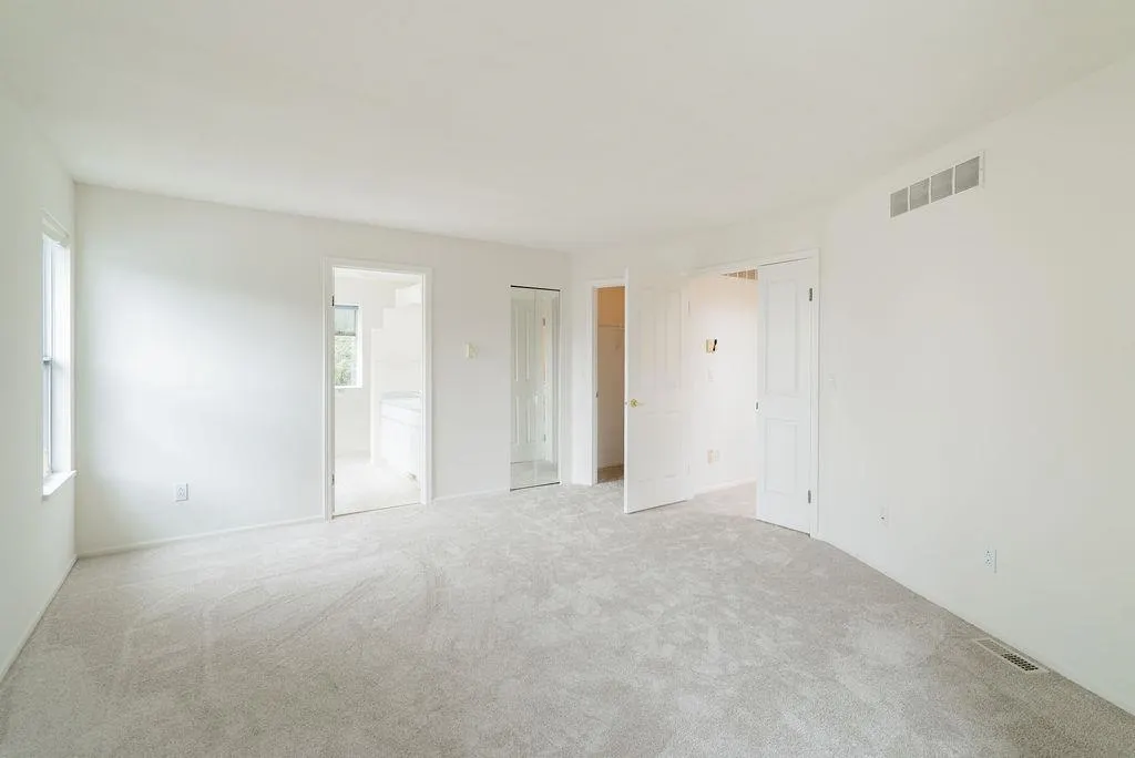 7 Cadarwood Court