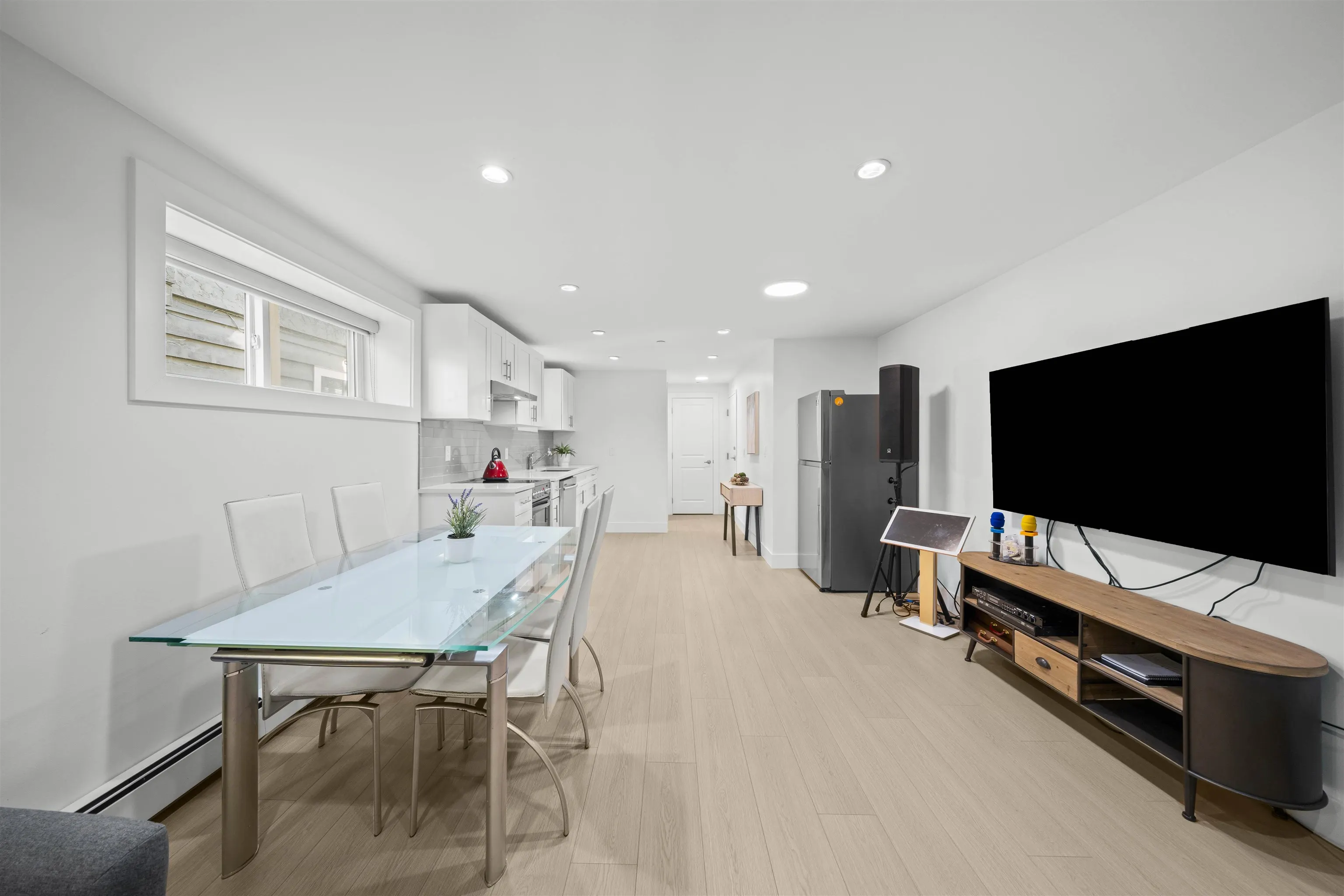 870 W 59th Avenue