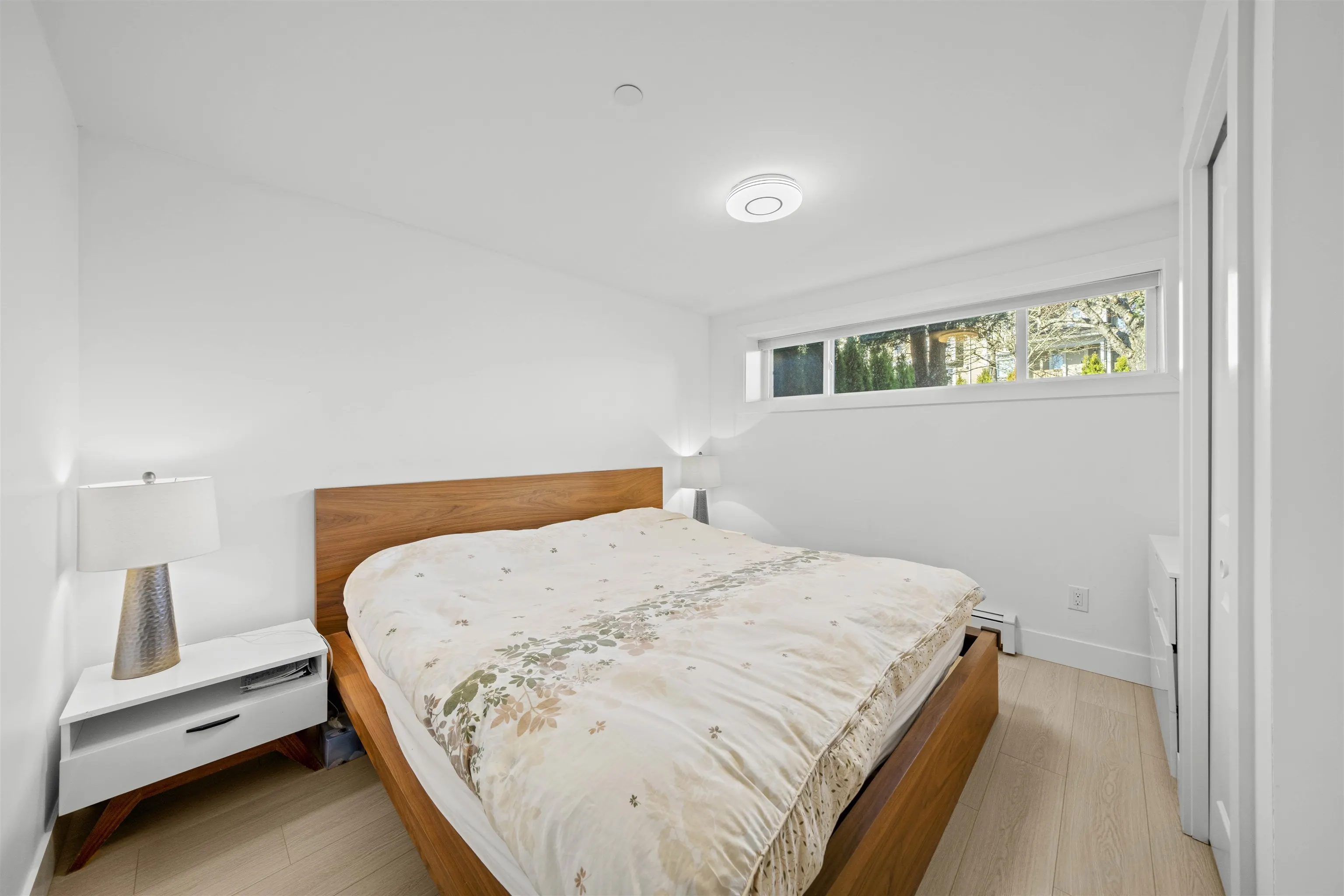 870 W 59th Avenue