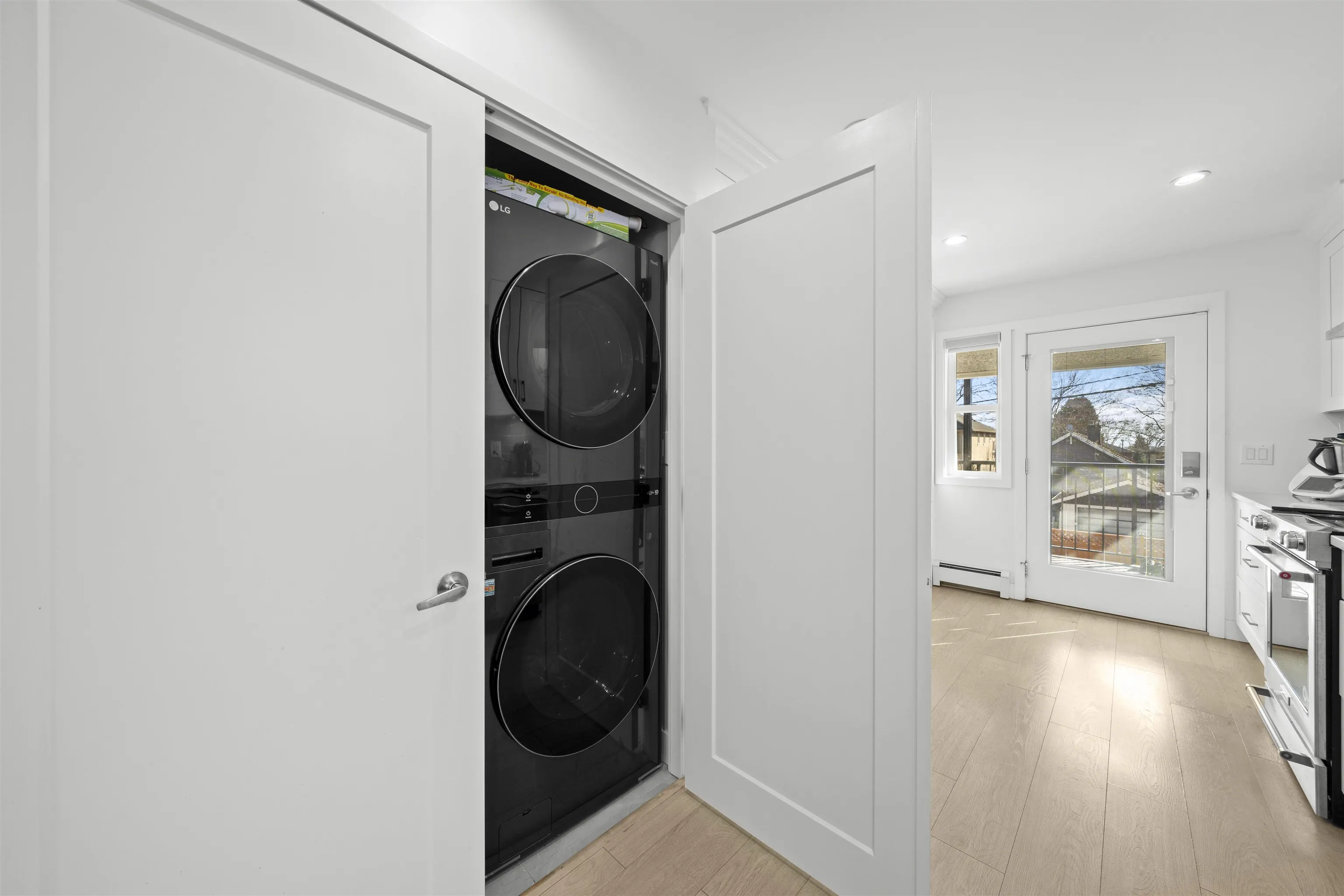 870 W 59th Avenue