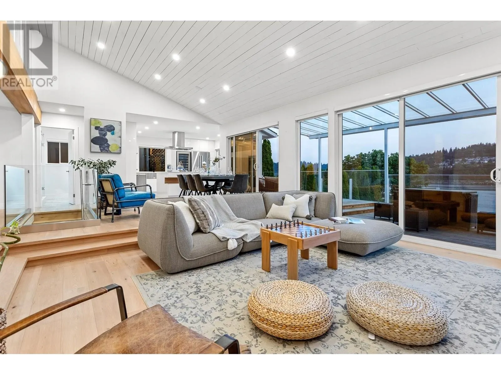 1122 Ioco Road