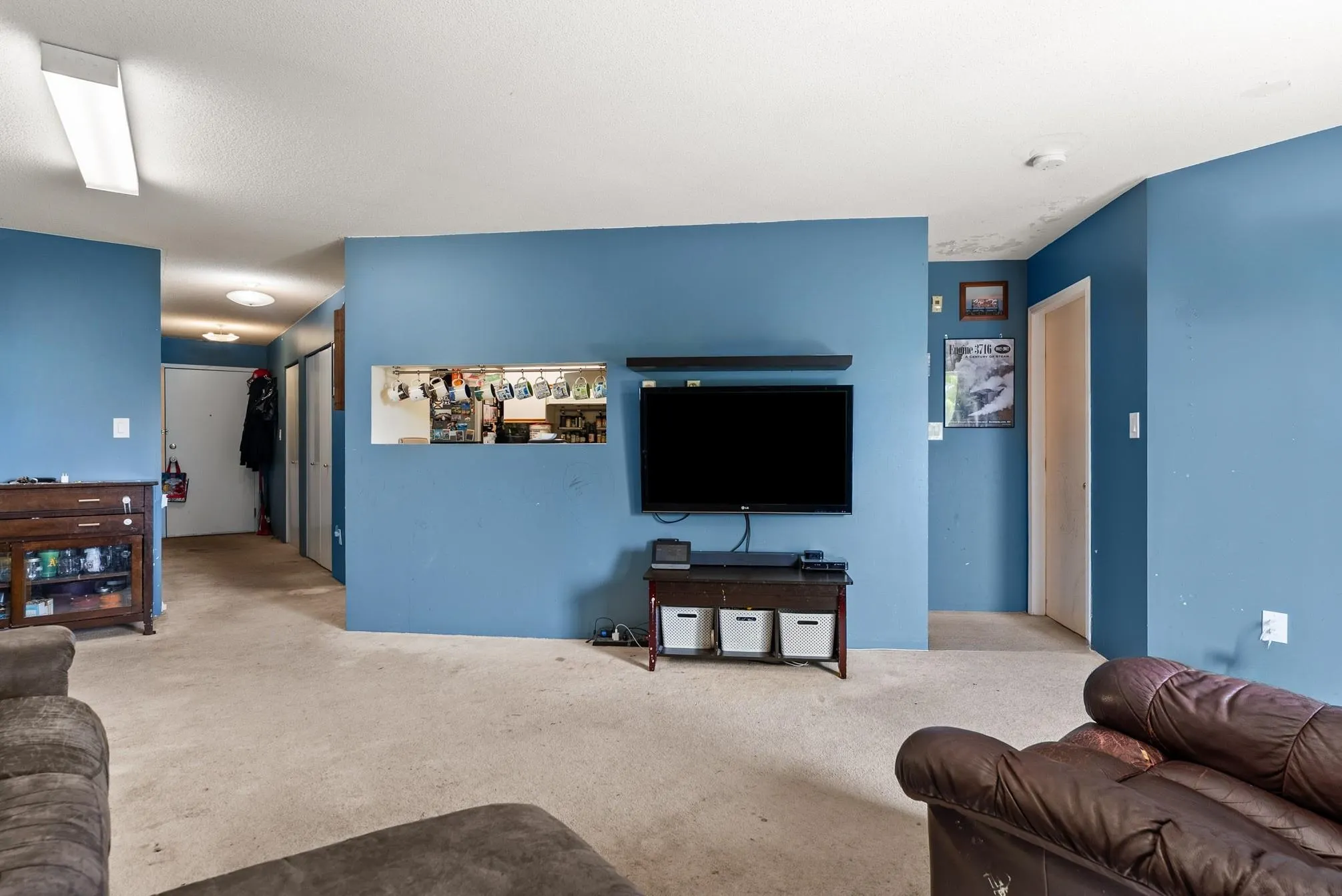 306 3051 Airey Drive