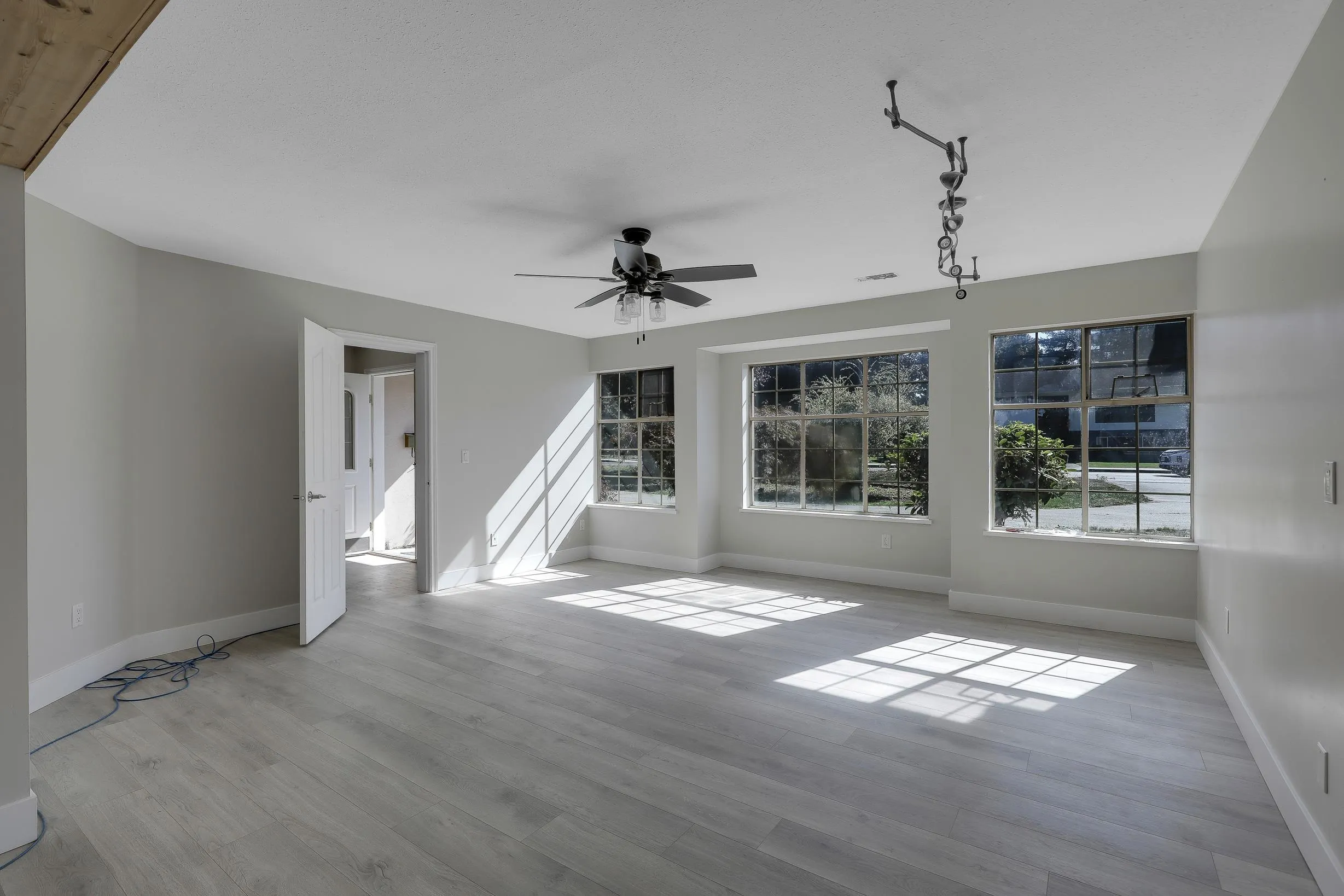 21105 River Road