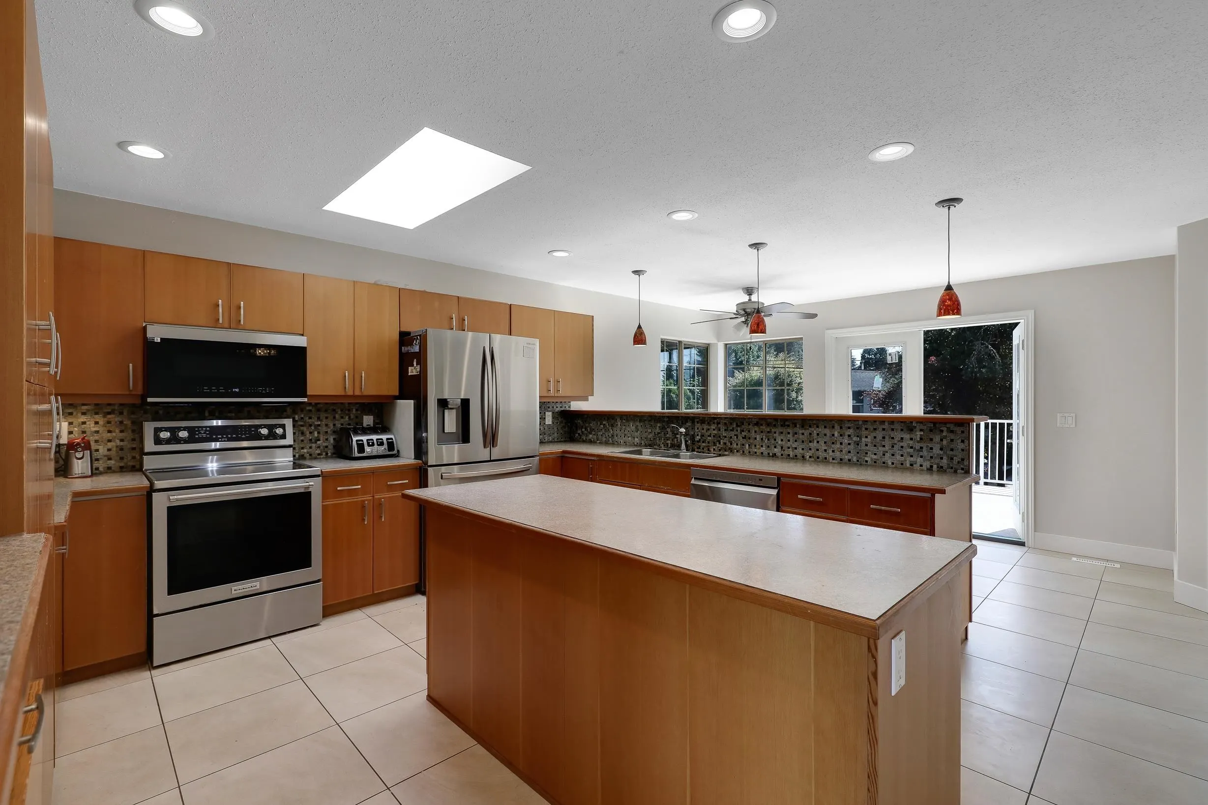 21105 River Road
