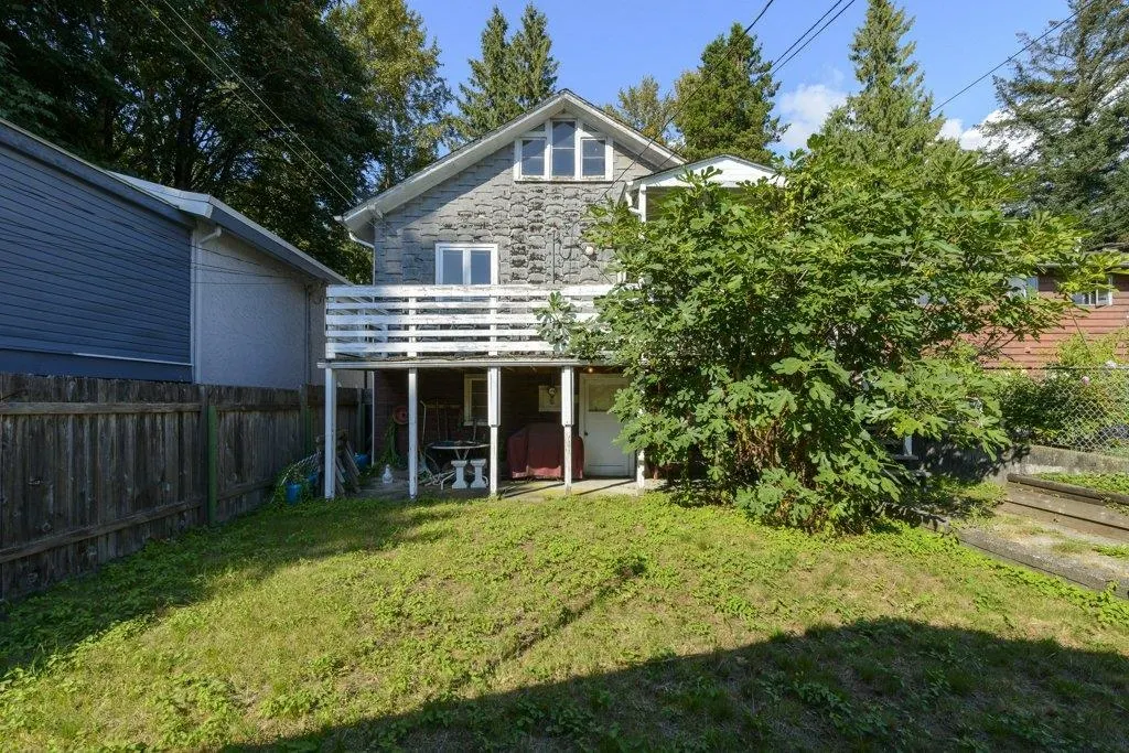 535 W 15th Street