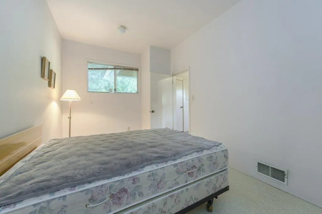535 W 15th Street
