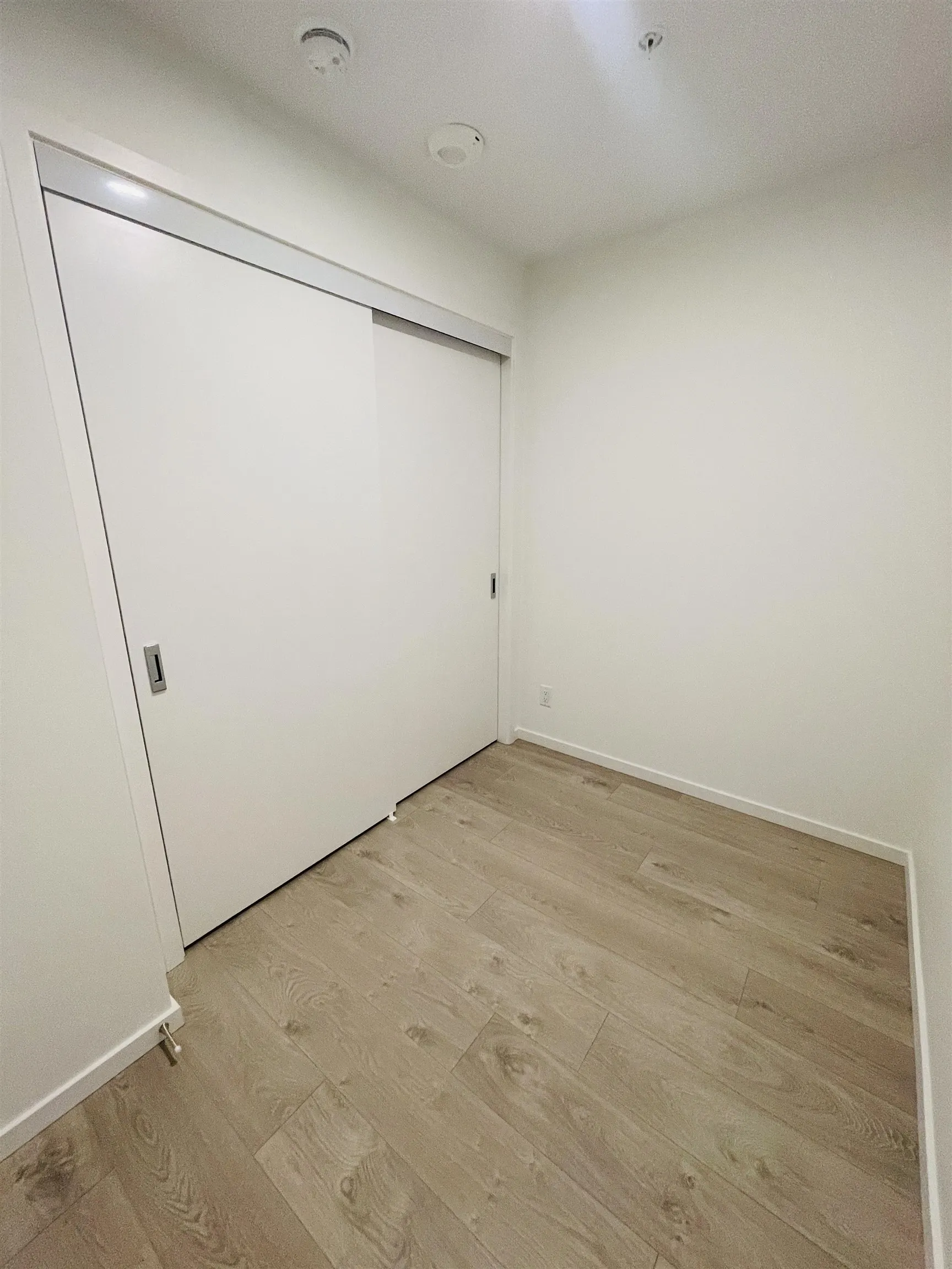 216 6600 Minoru Boulevard