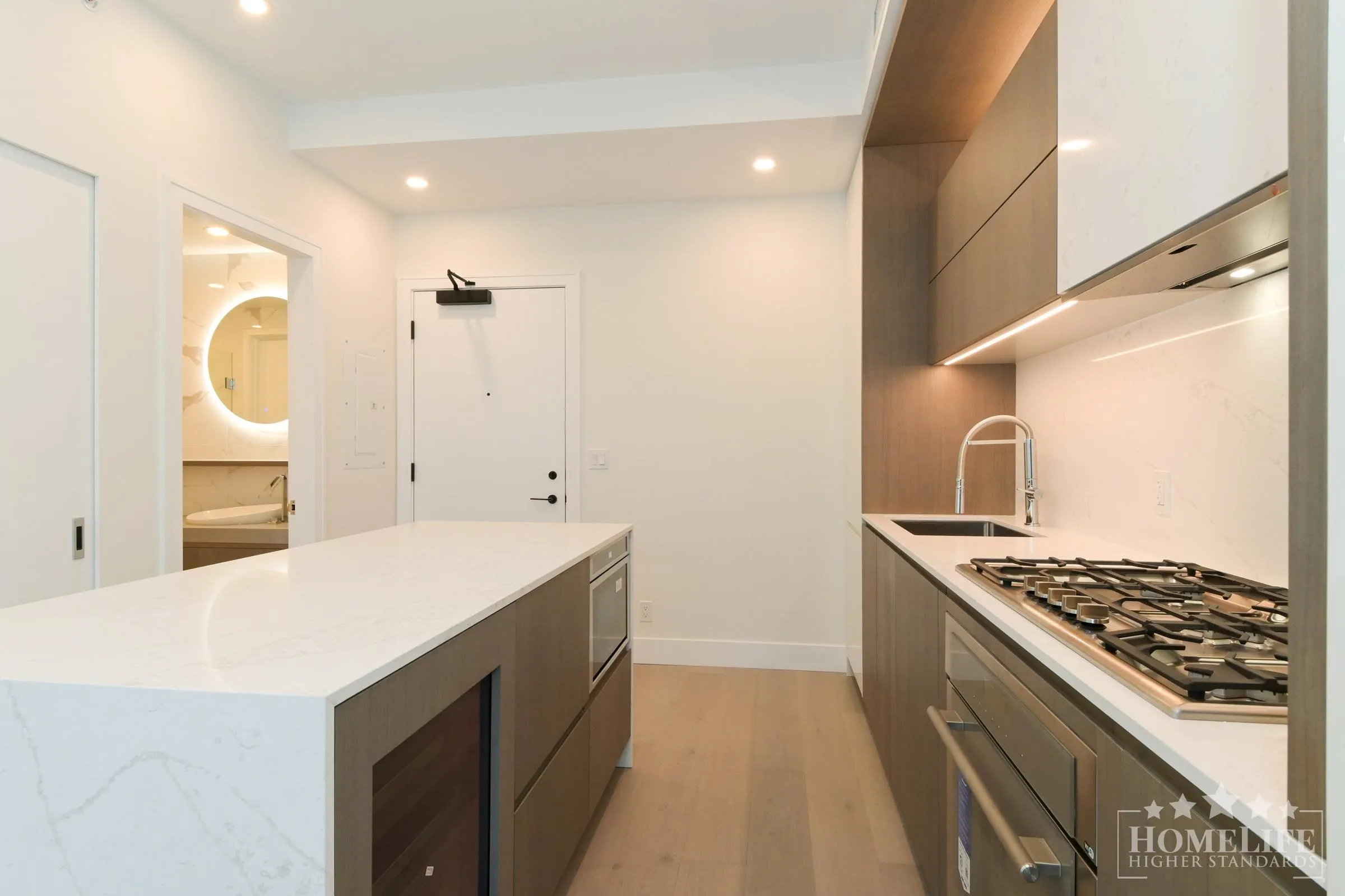 303 1342 Johnston Road