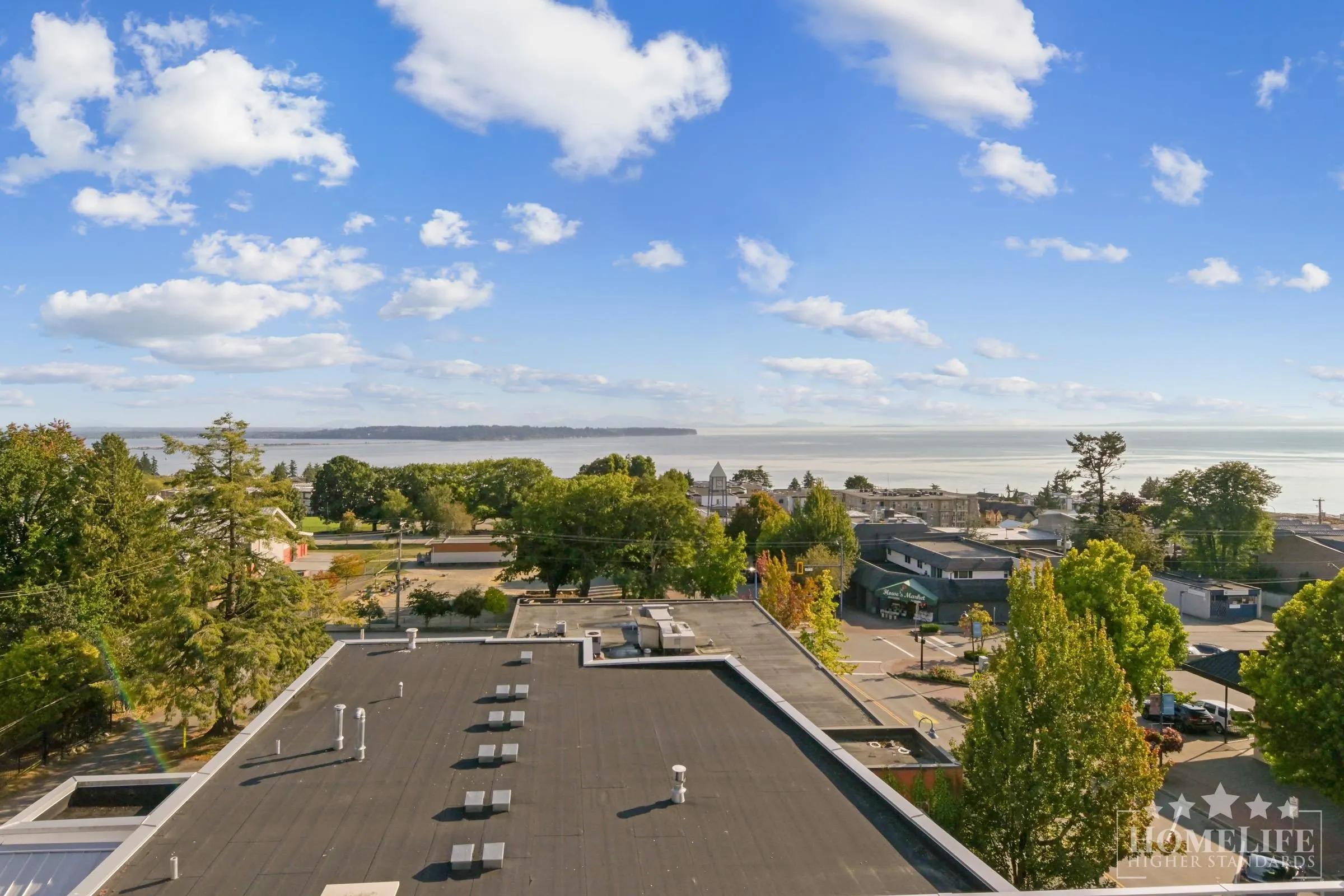 303 1342 Johnston Road