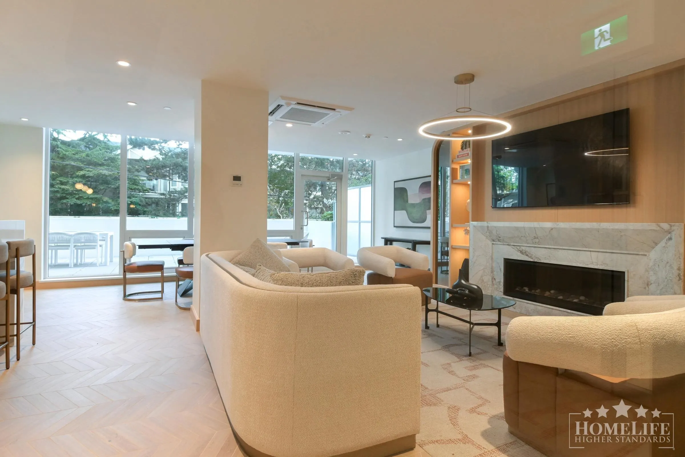 303 1342 Johnston Road