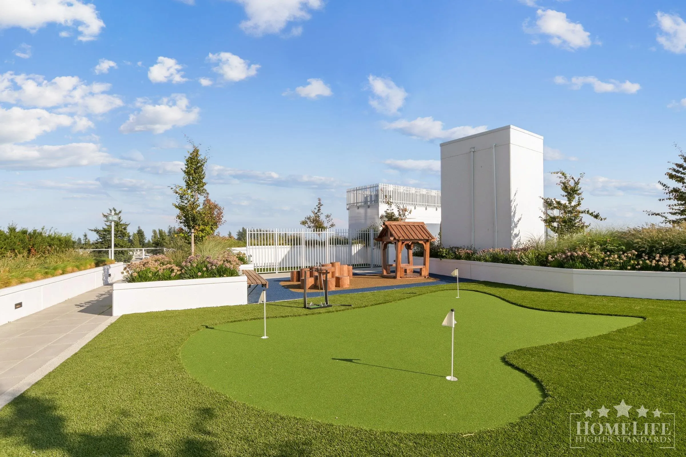 303 1342 Johnston Road