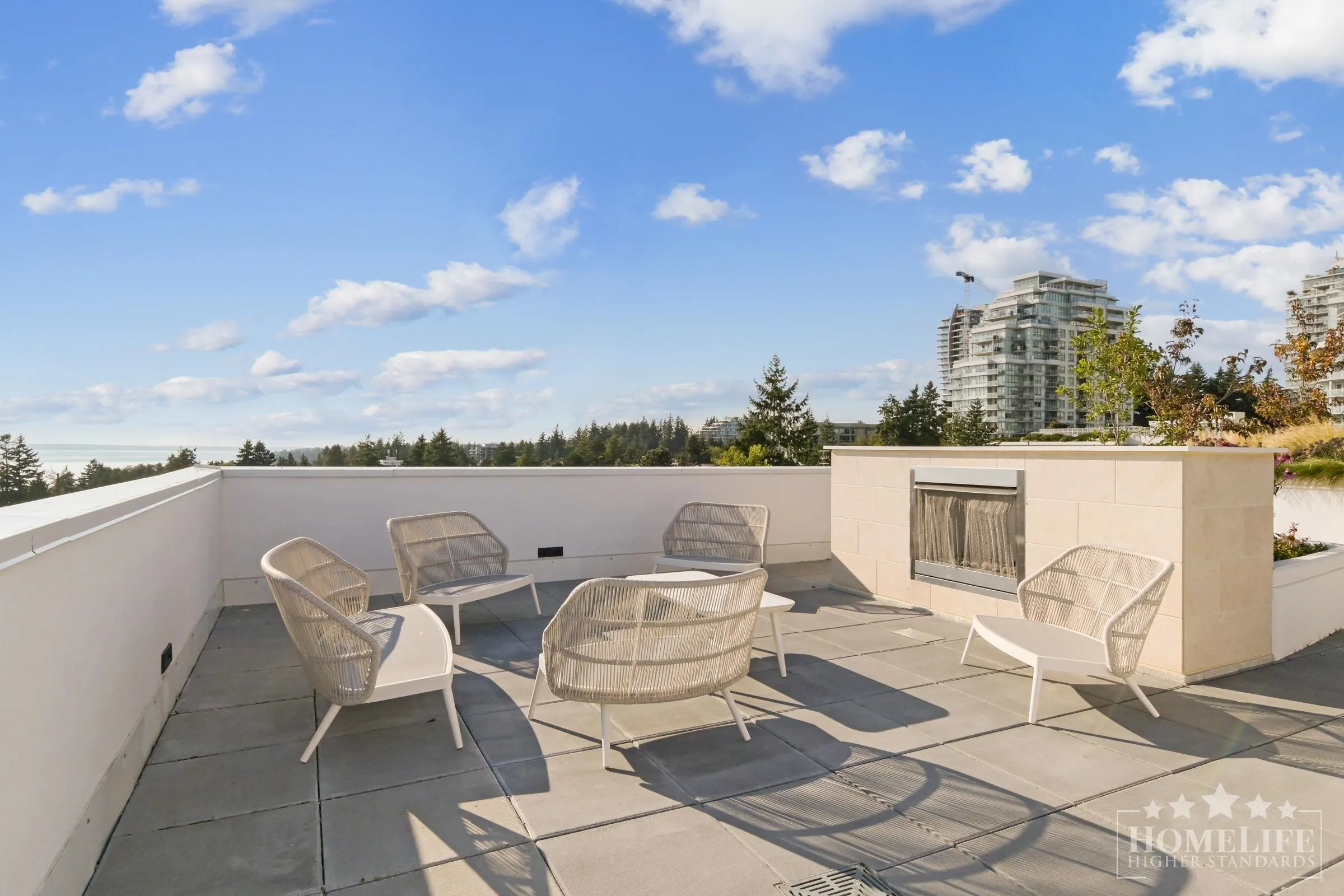 303 1342 Johnston Road